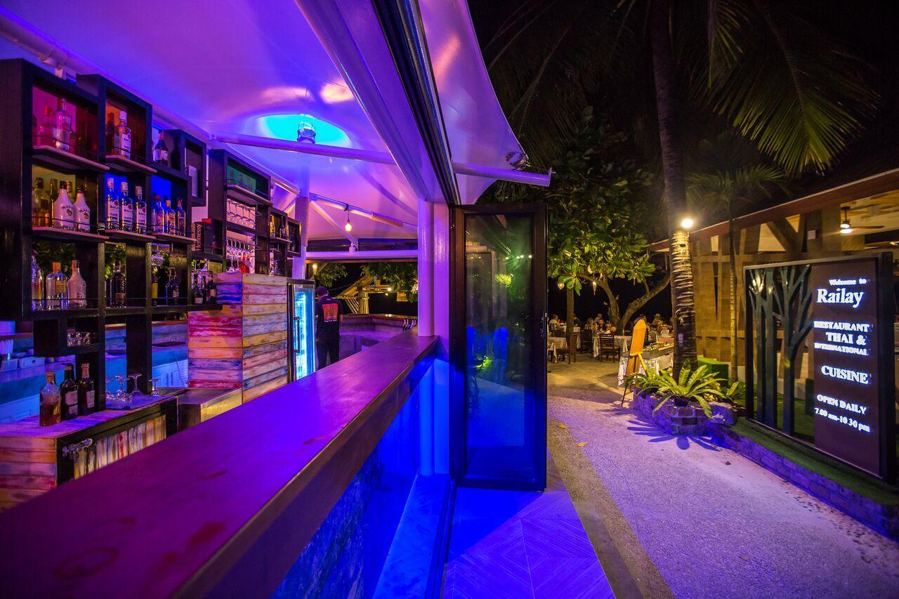 Bay & Resort