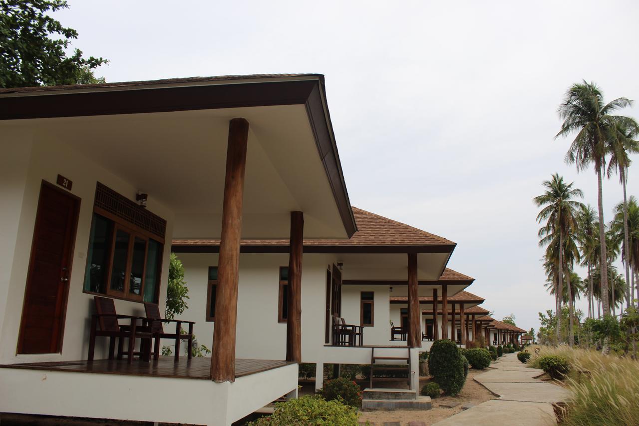 Resort Paradise 3*