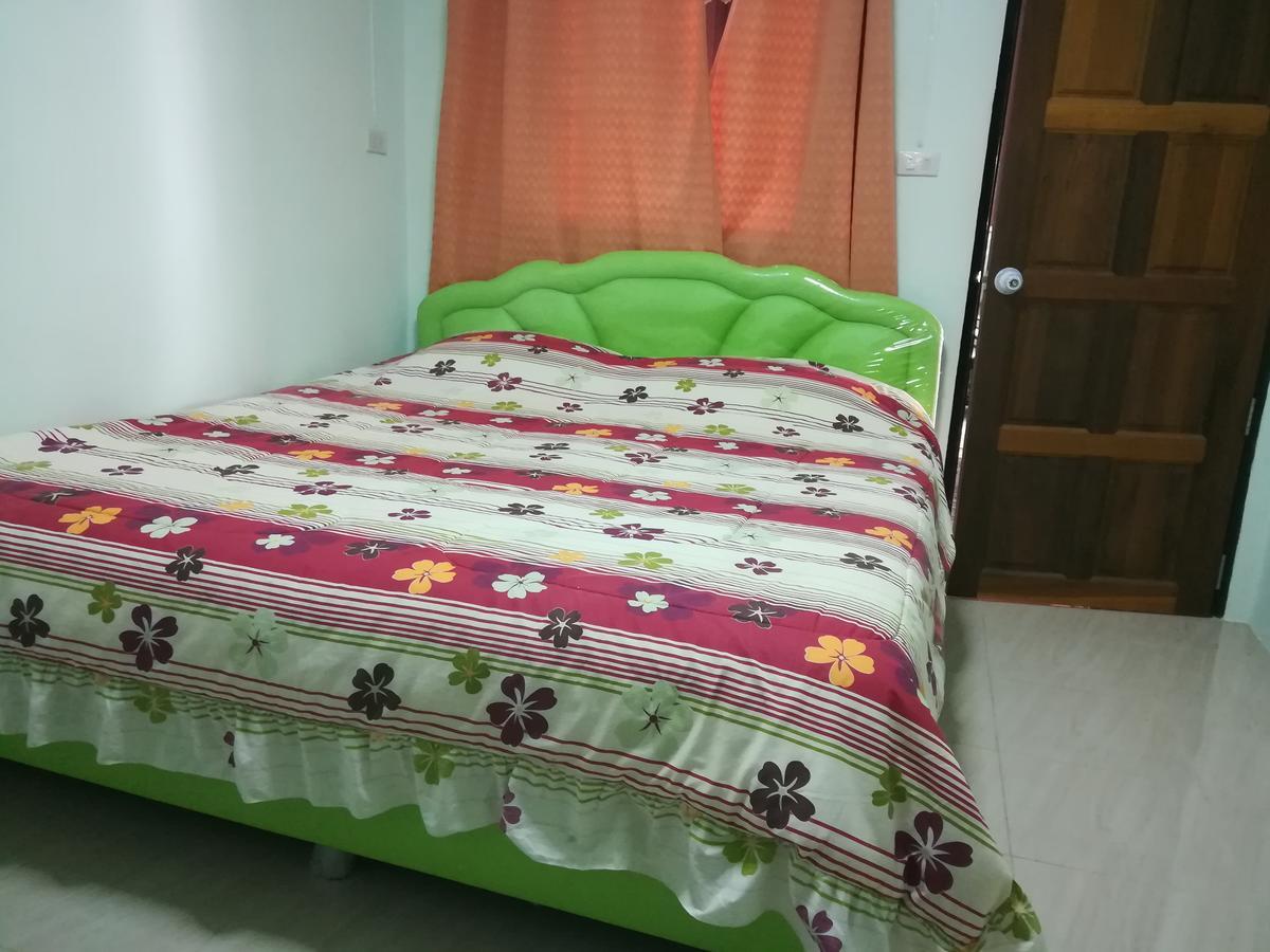 Homestay Bangpat Homestay *