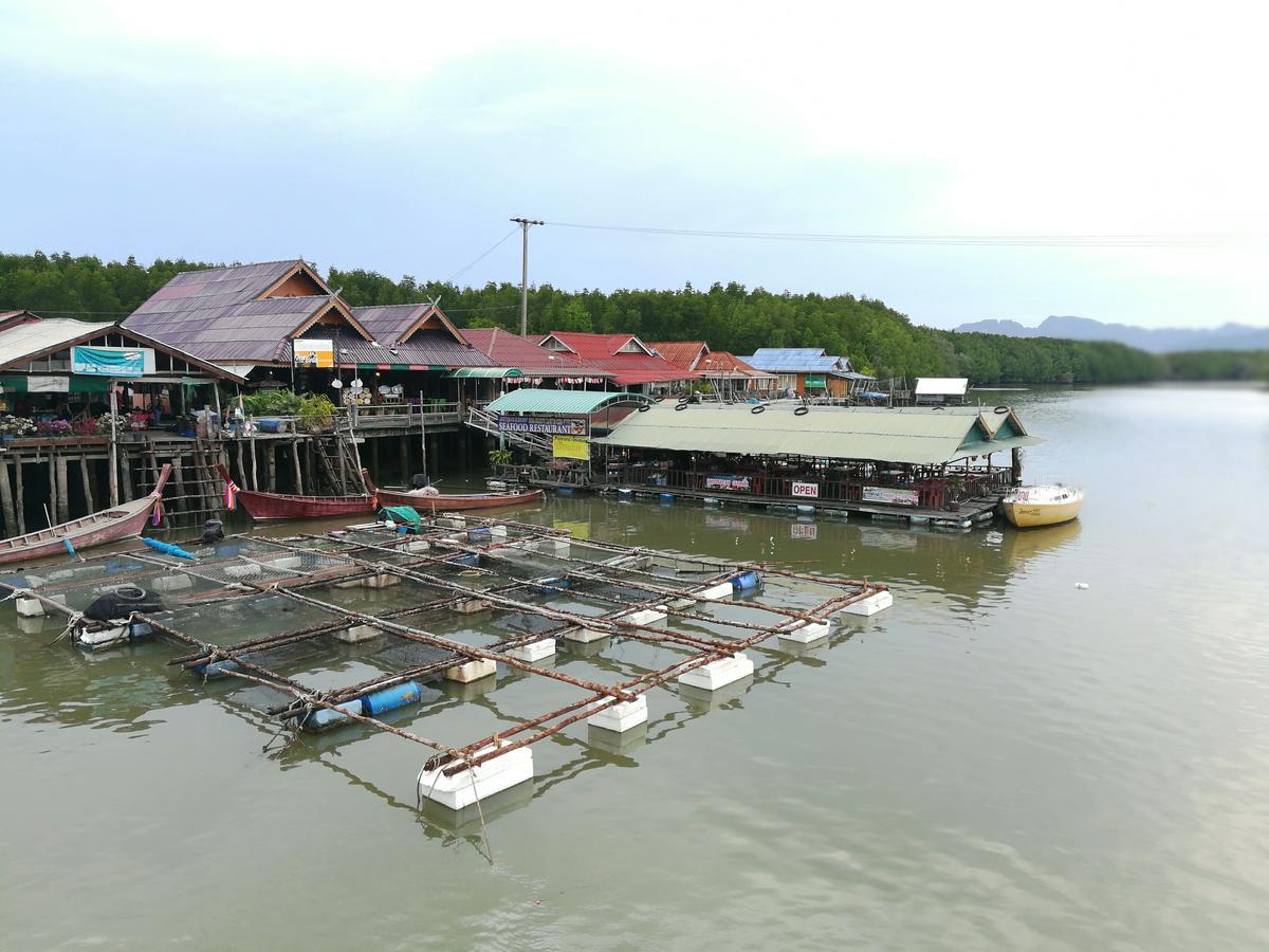 Bangpat Homestay *