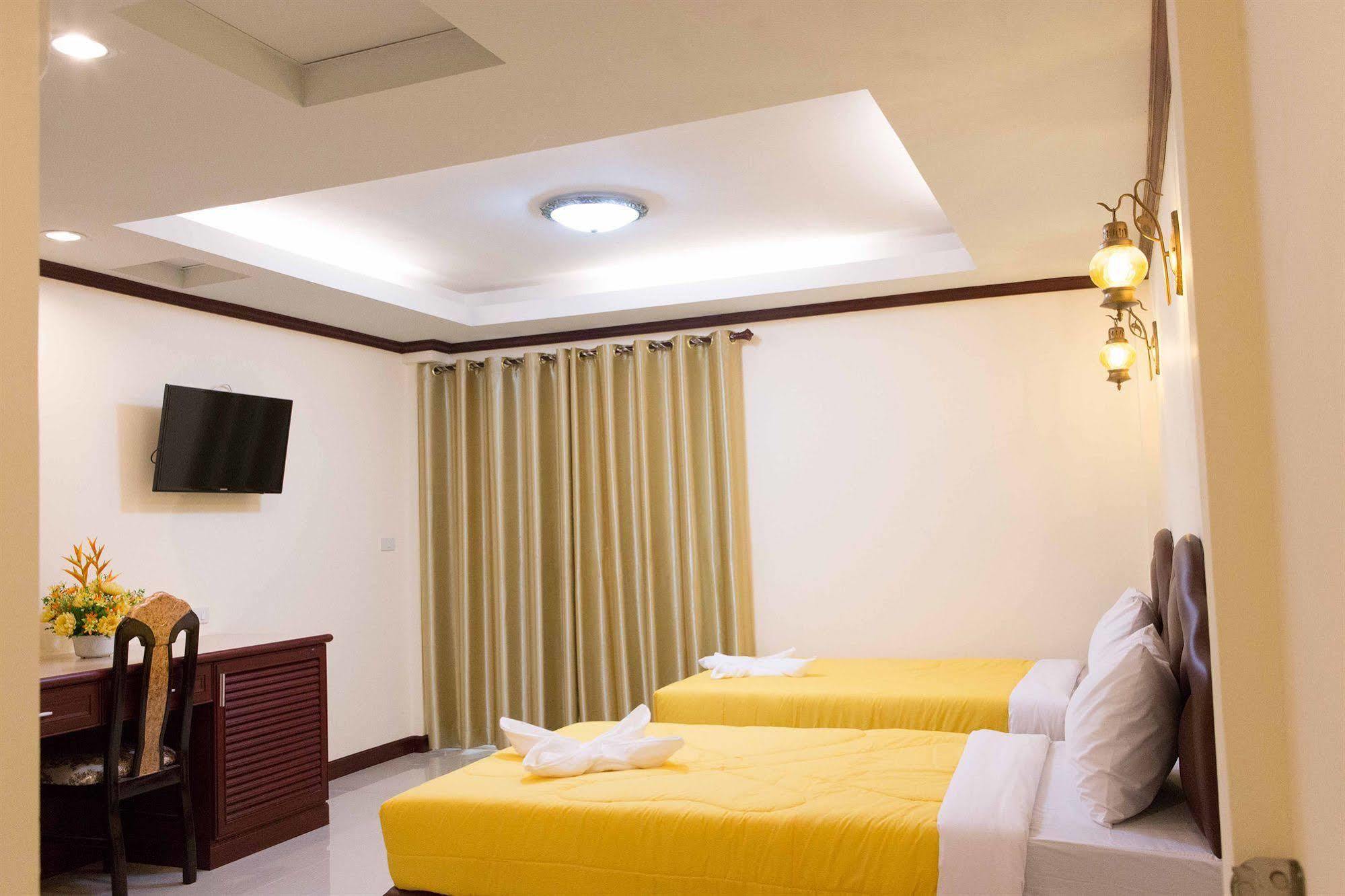 Honey House 3 Hotel