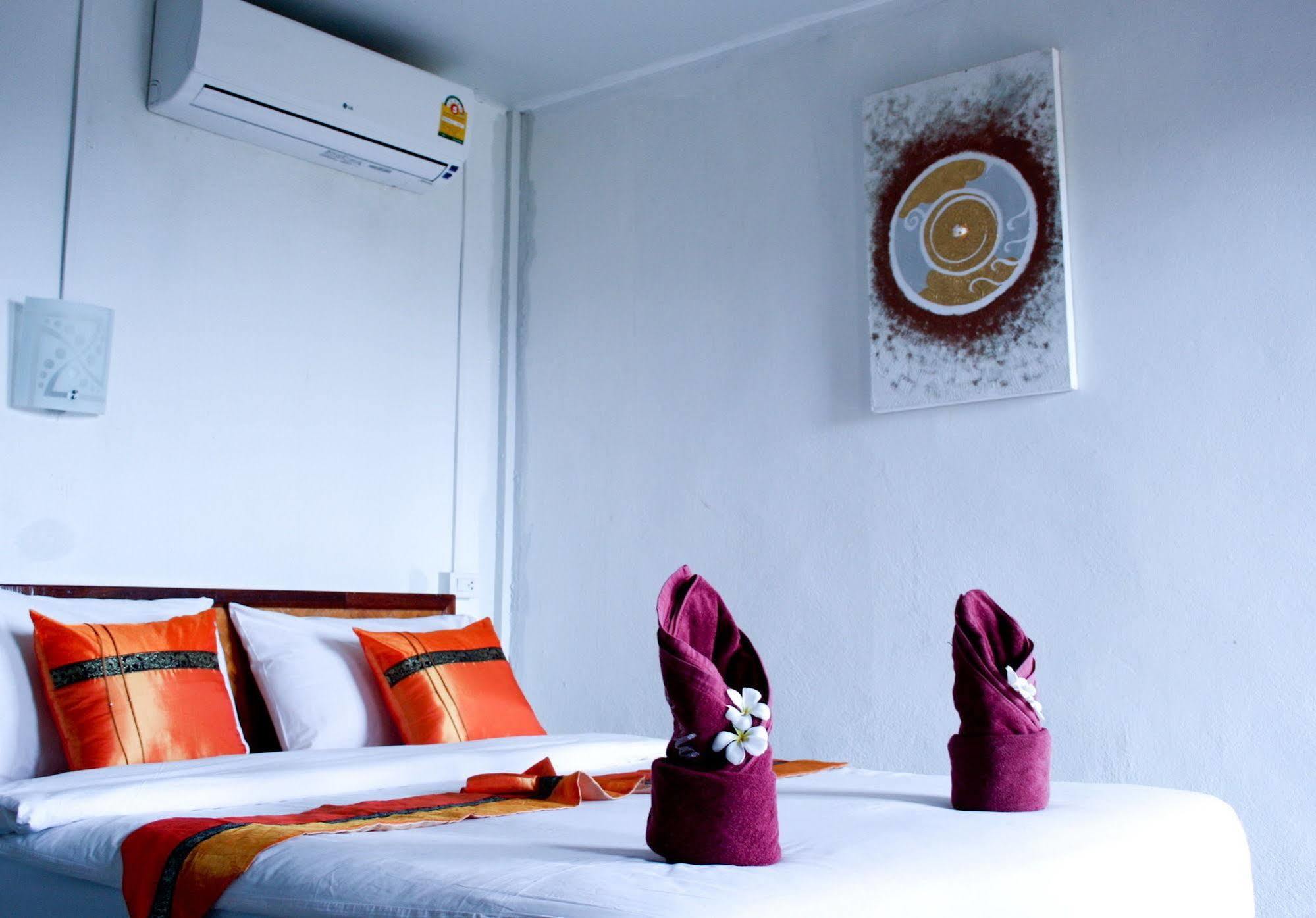 Lanta Halabala Resort 3*