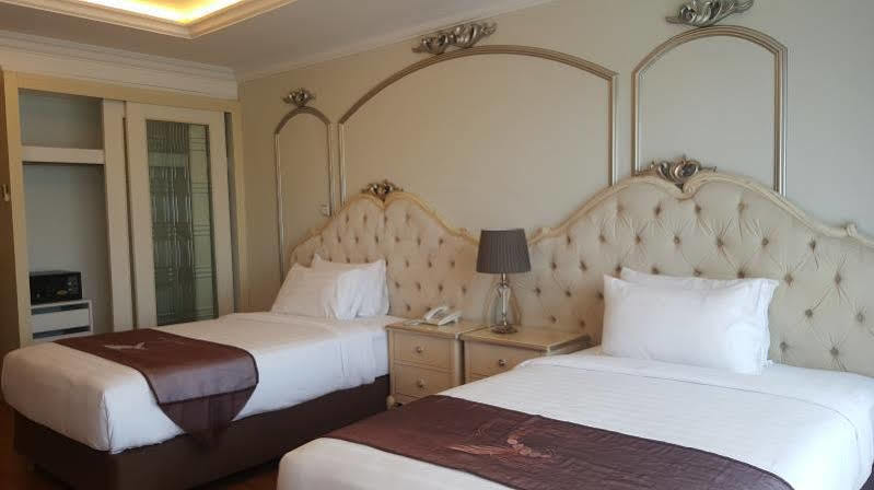 Hotel Lk Noble 4*