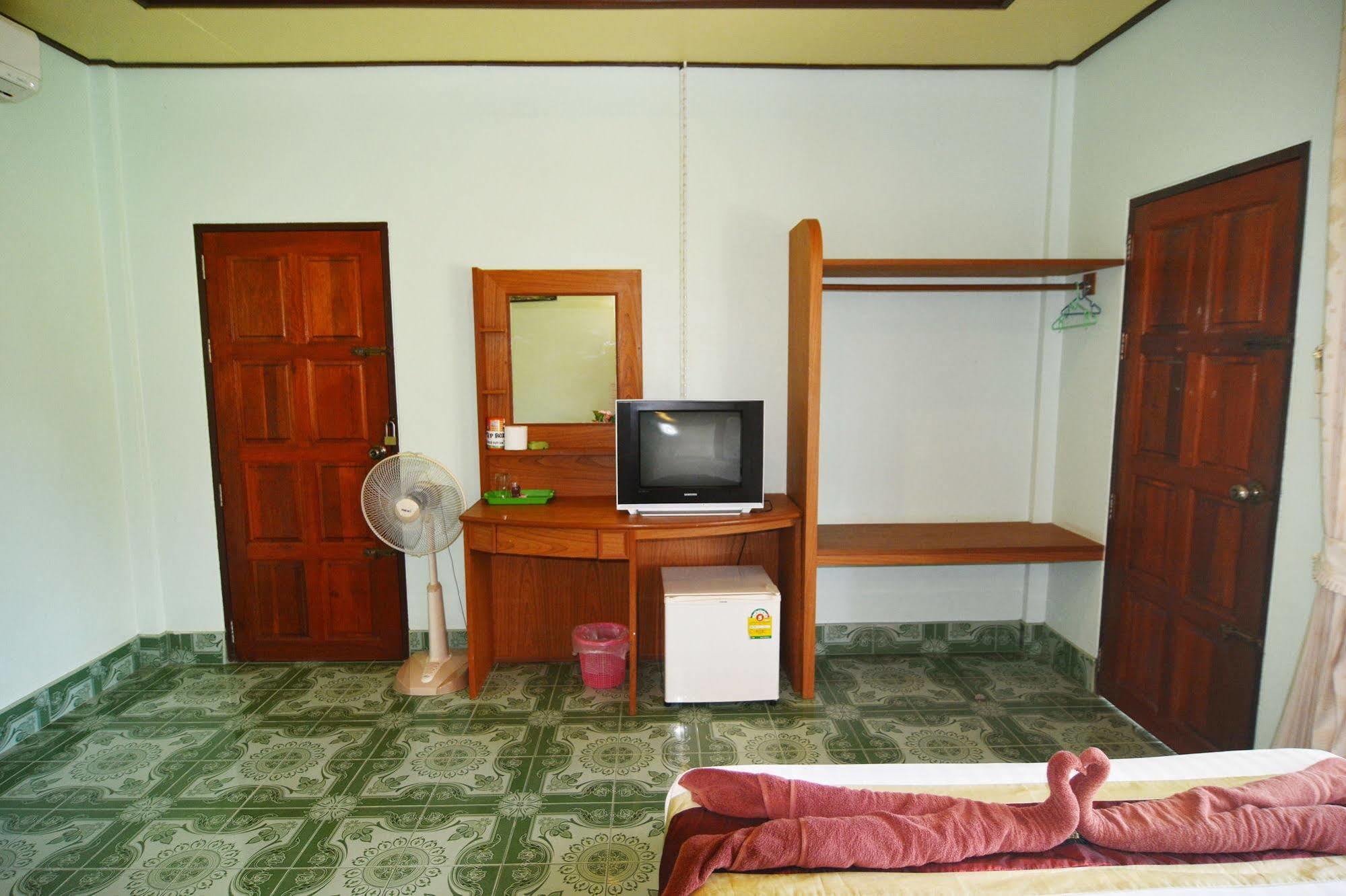 Lanta Emerald