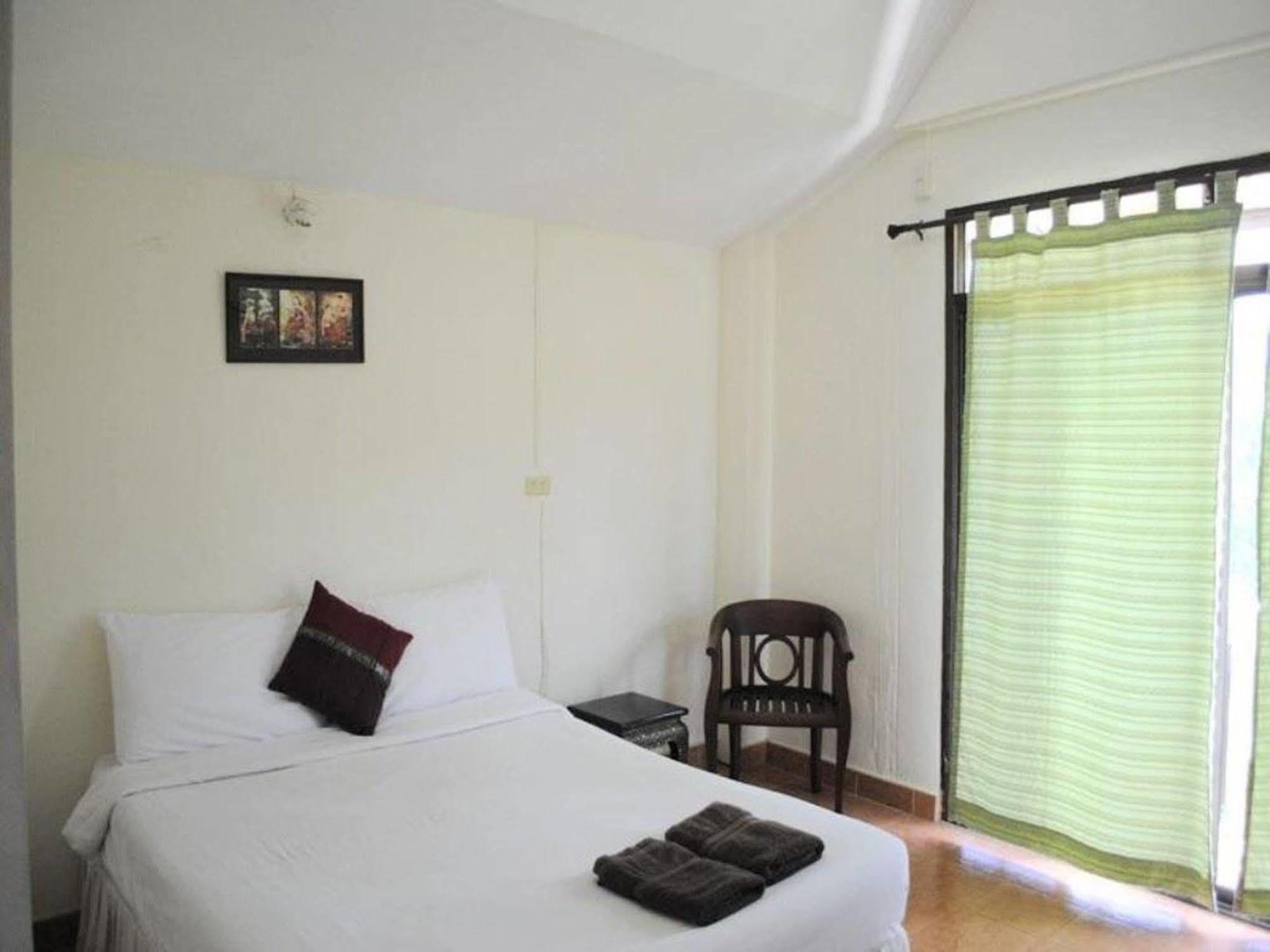 Sunny Inn 2*
