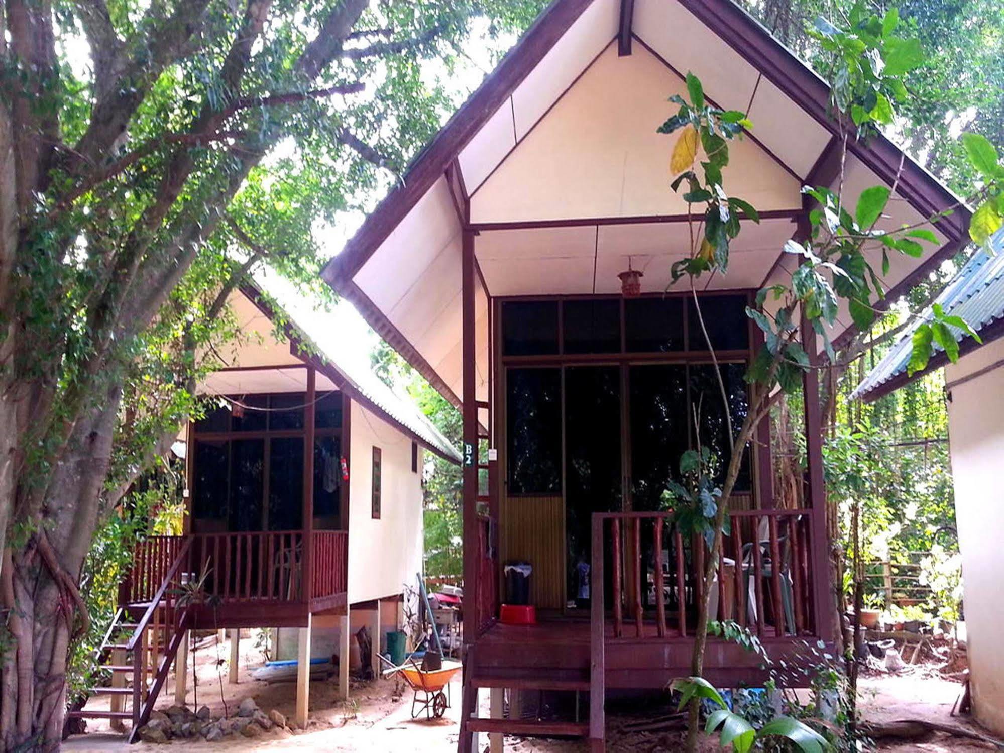 Moonhut