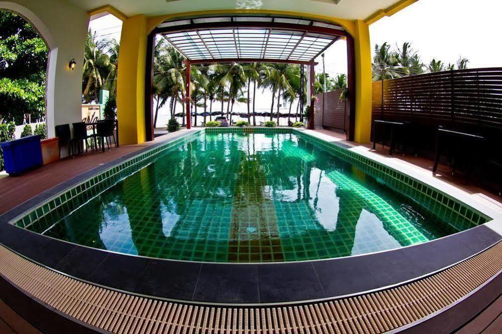 Hotel Coasta Bangsaen Si Racha