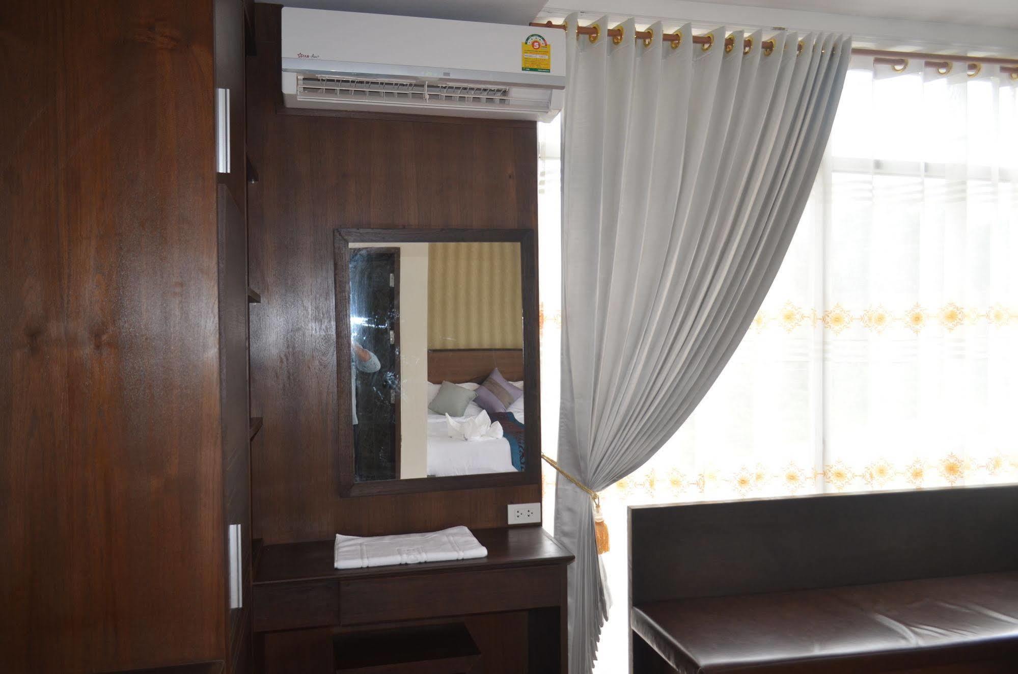 Aparthotel Lanta House 2*
