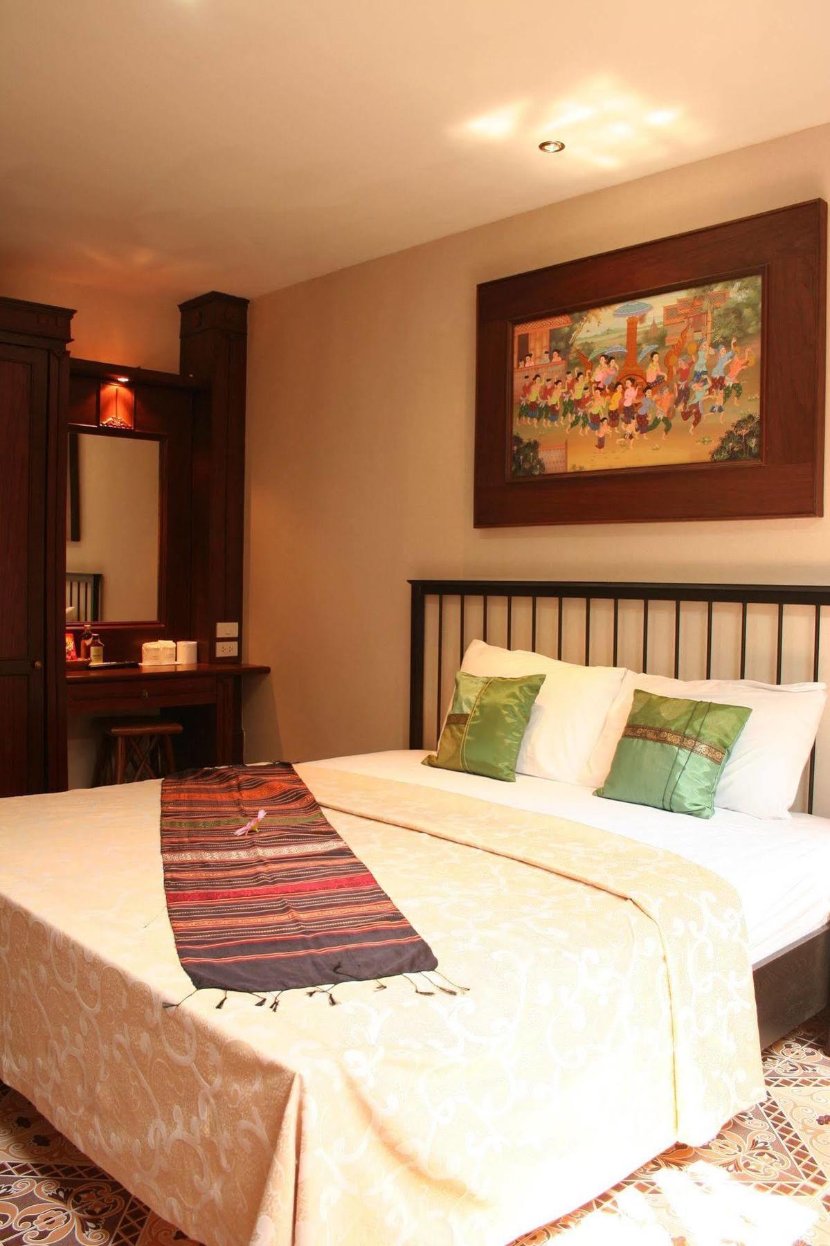 Hotel Budsaba & 3*