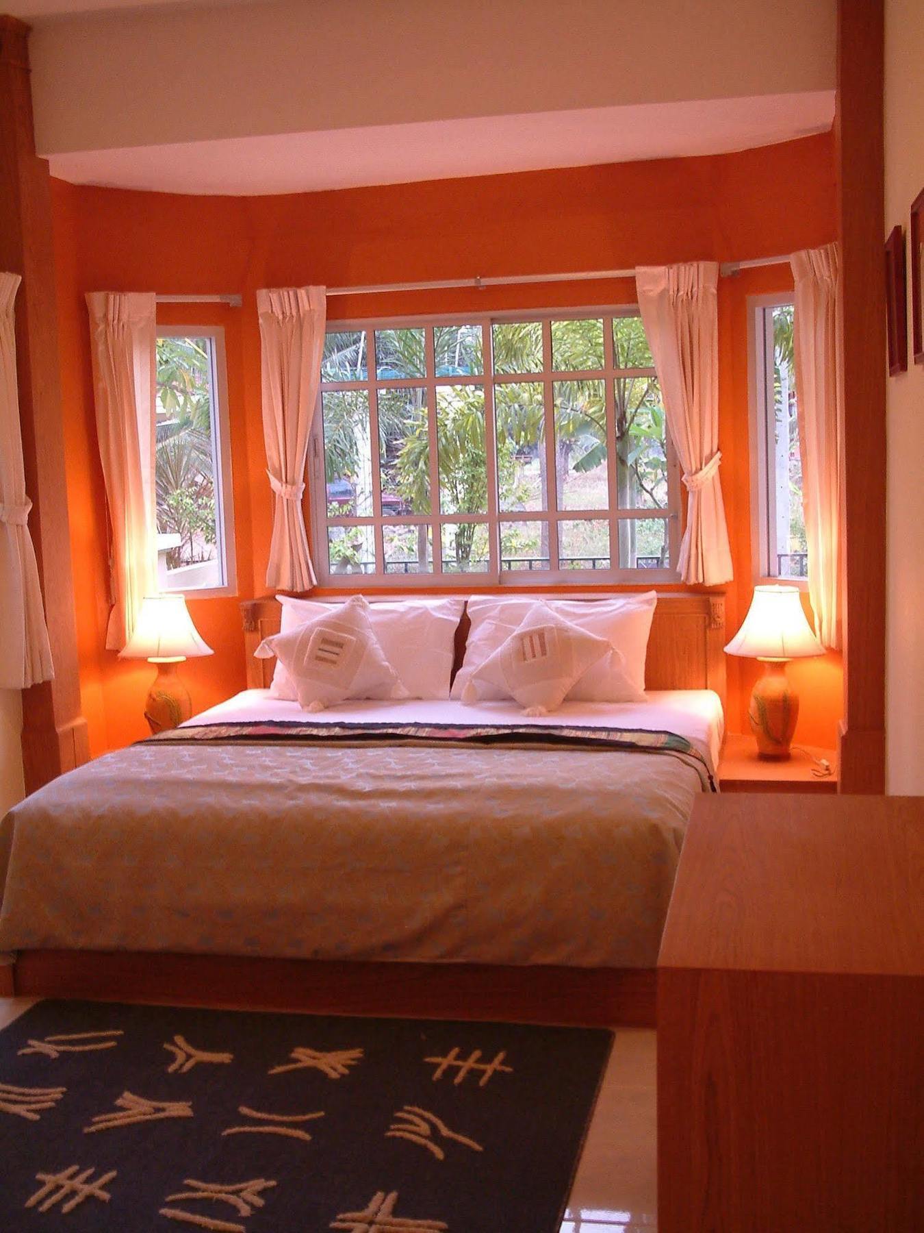 Budsaba & Hotel 3*