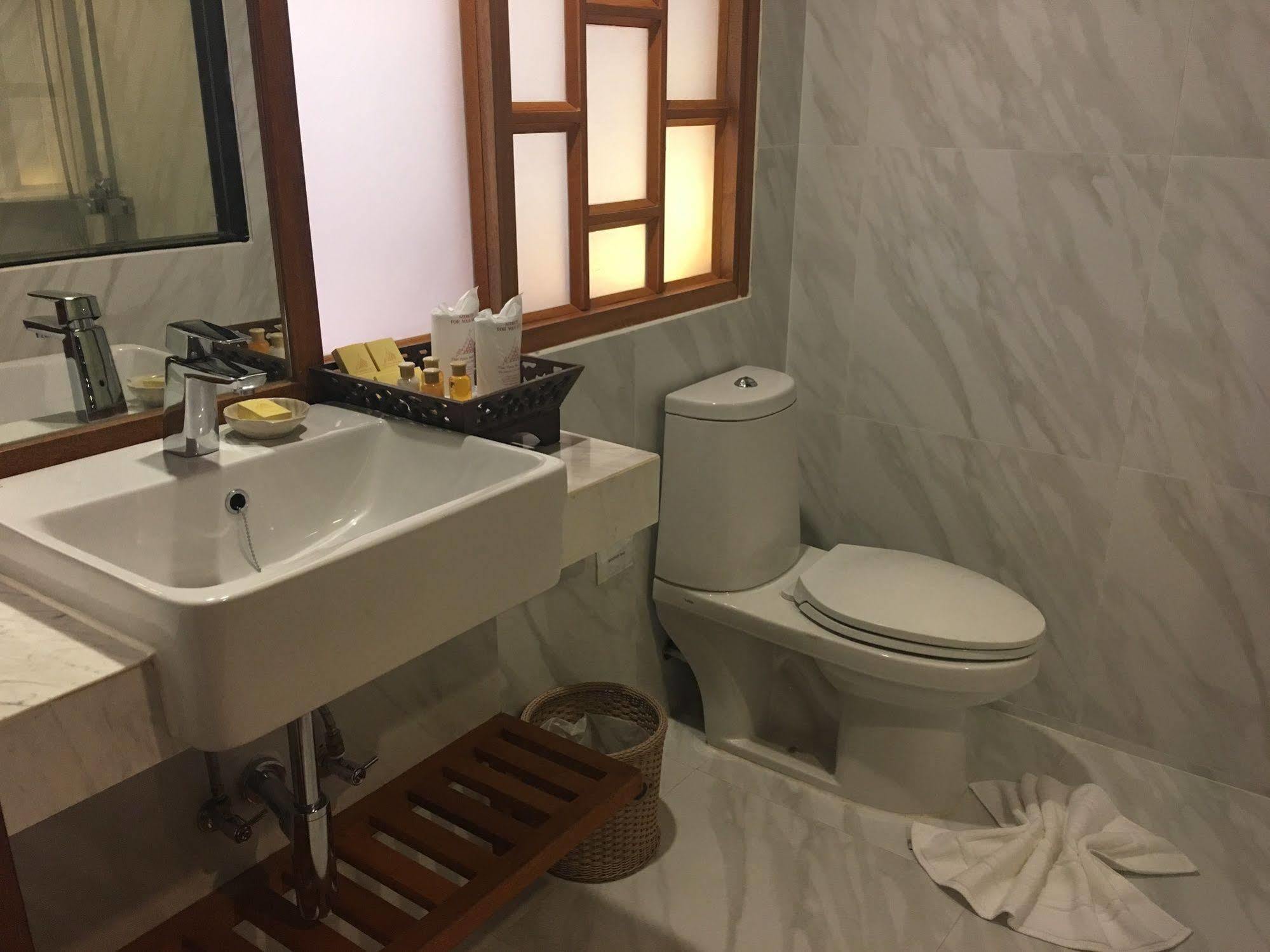Thai House Hotel