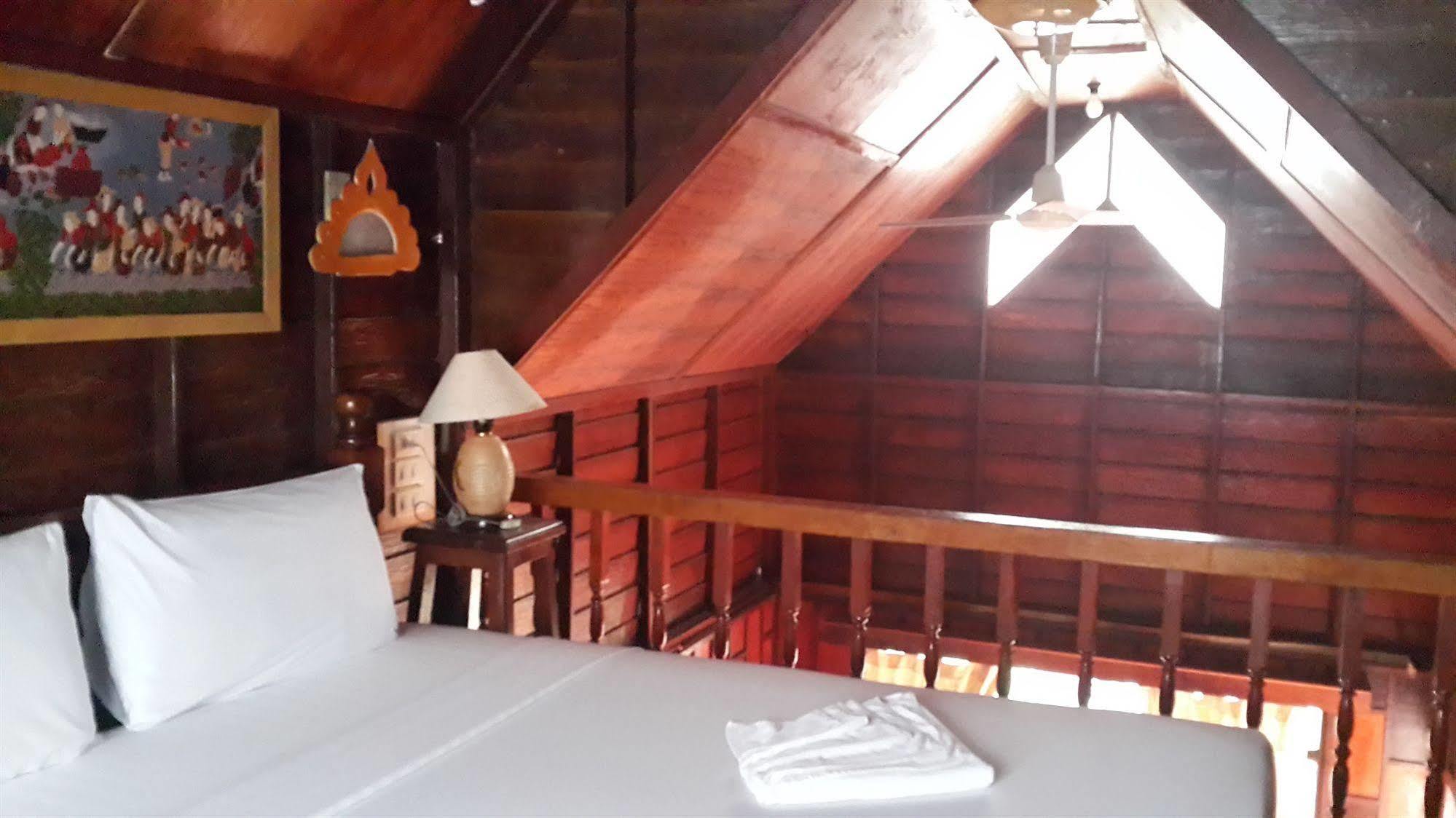 Relax Hotel Chaweng (Koh Samui)