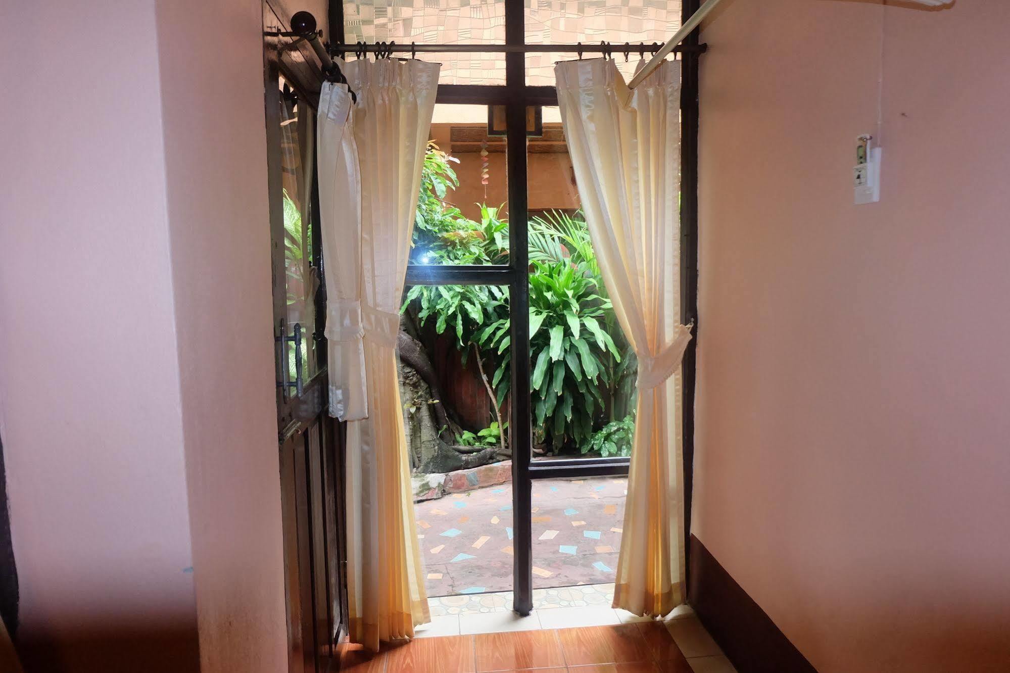 Hotel Relax Chaweng (Koh Samui)