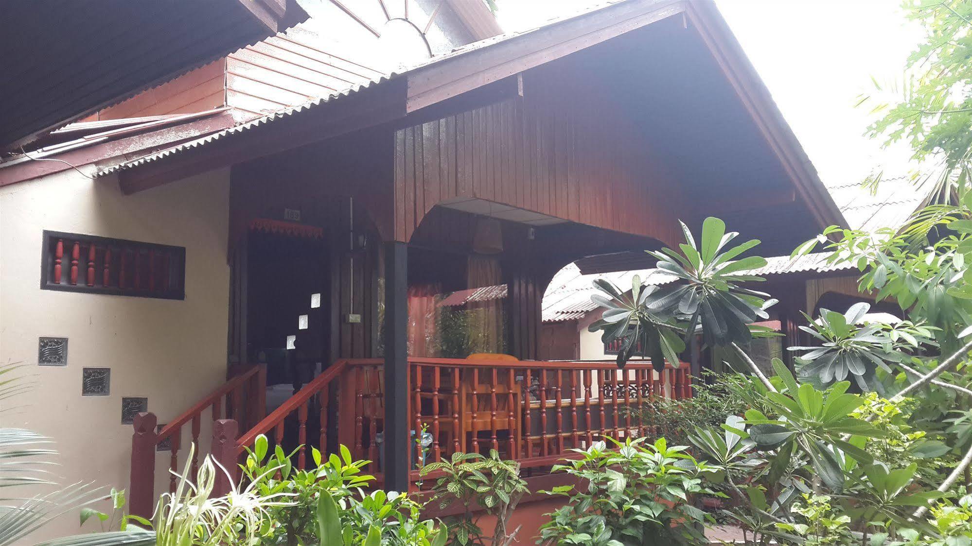 Relax Hotel Chaweng (Koh Samui)