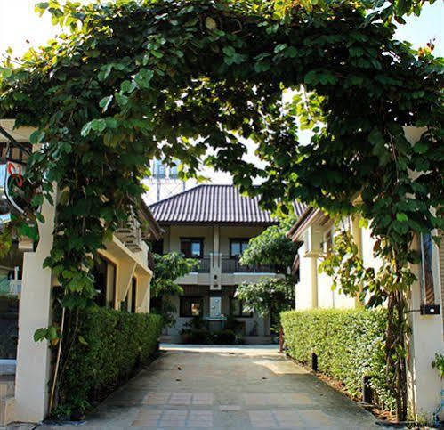 Garden 3*