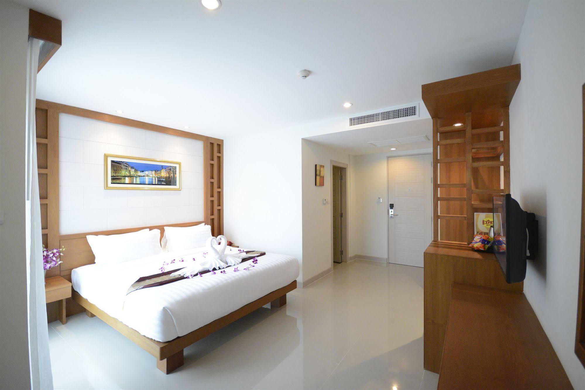 Hotel The Center Phuket