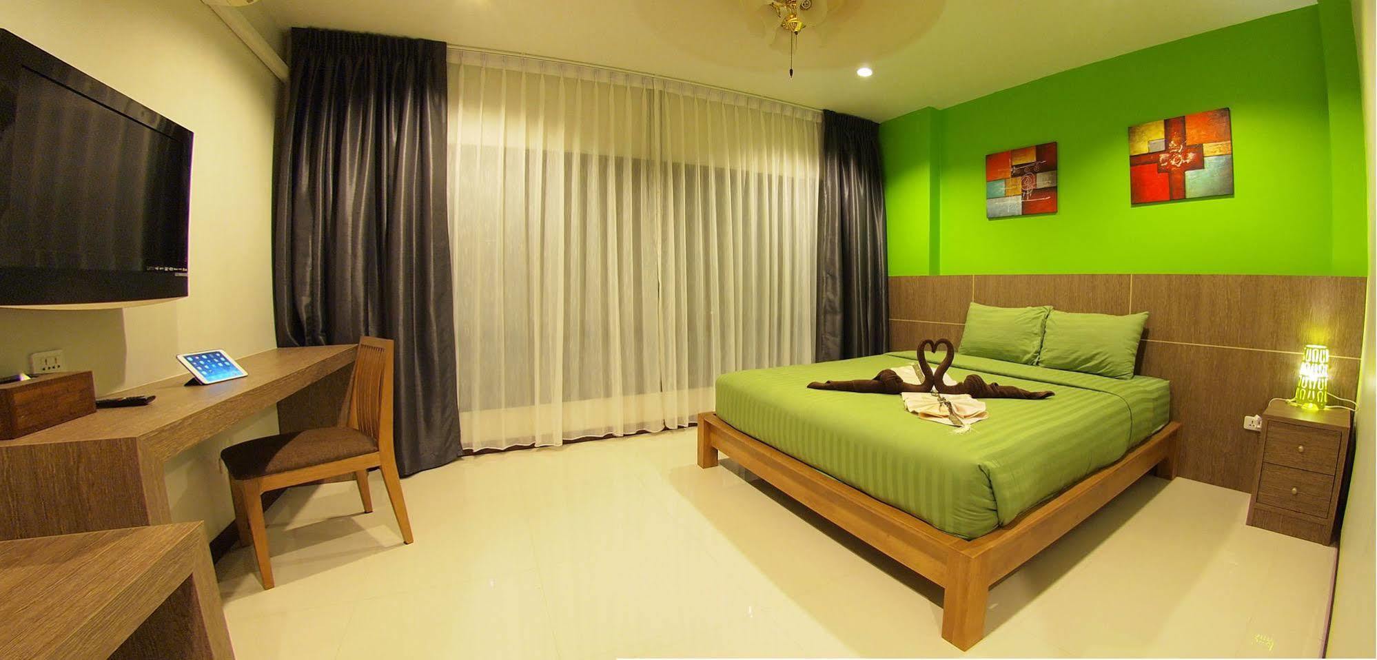 Vichy Jomtien Beach