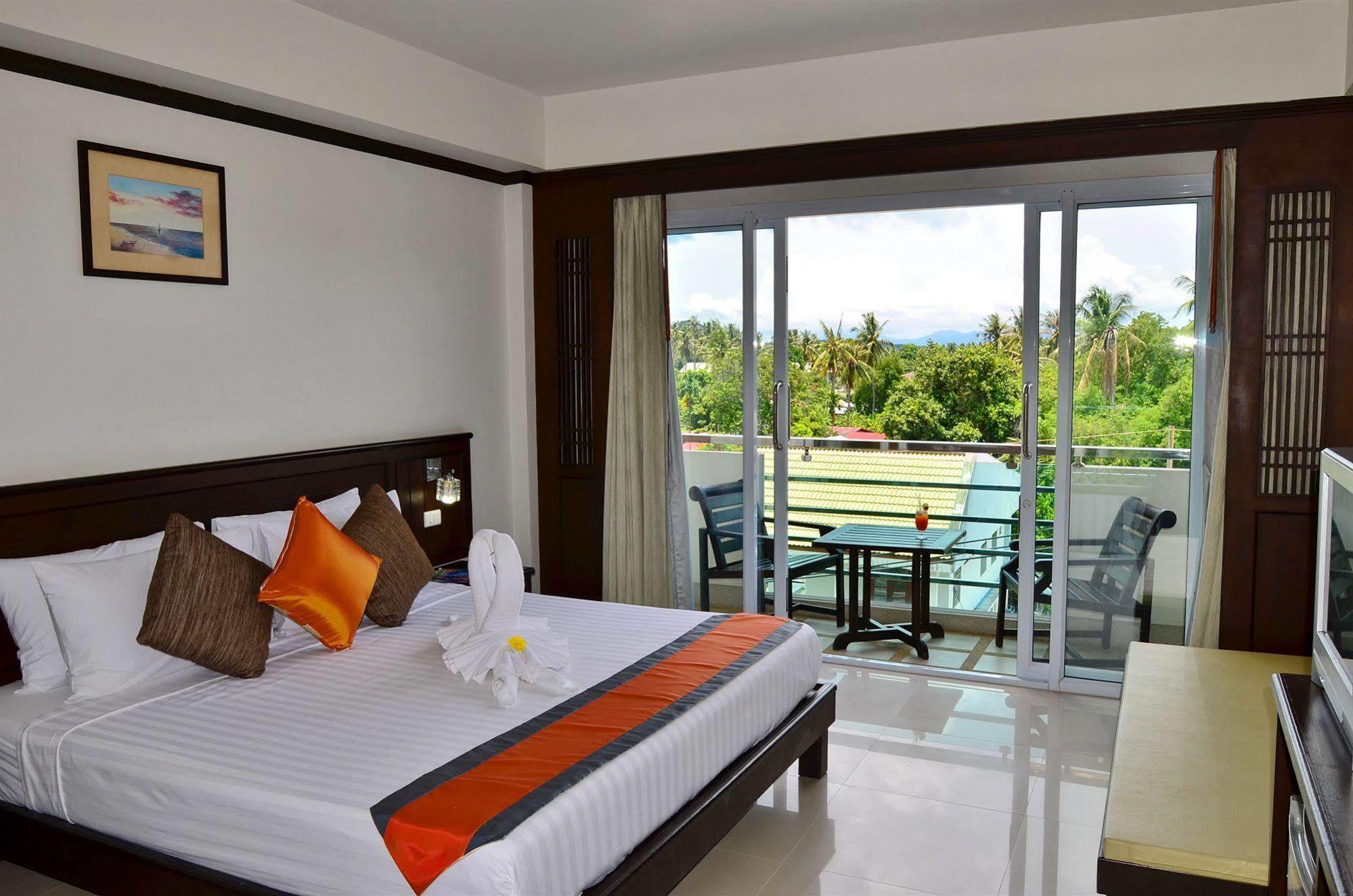 Hotel First Chaweng (Koh Samui)