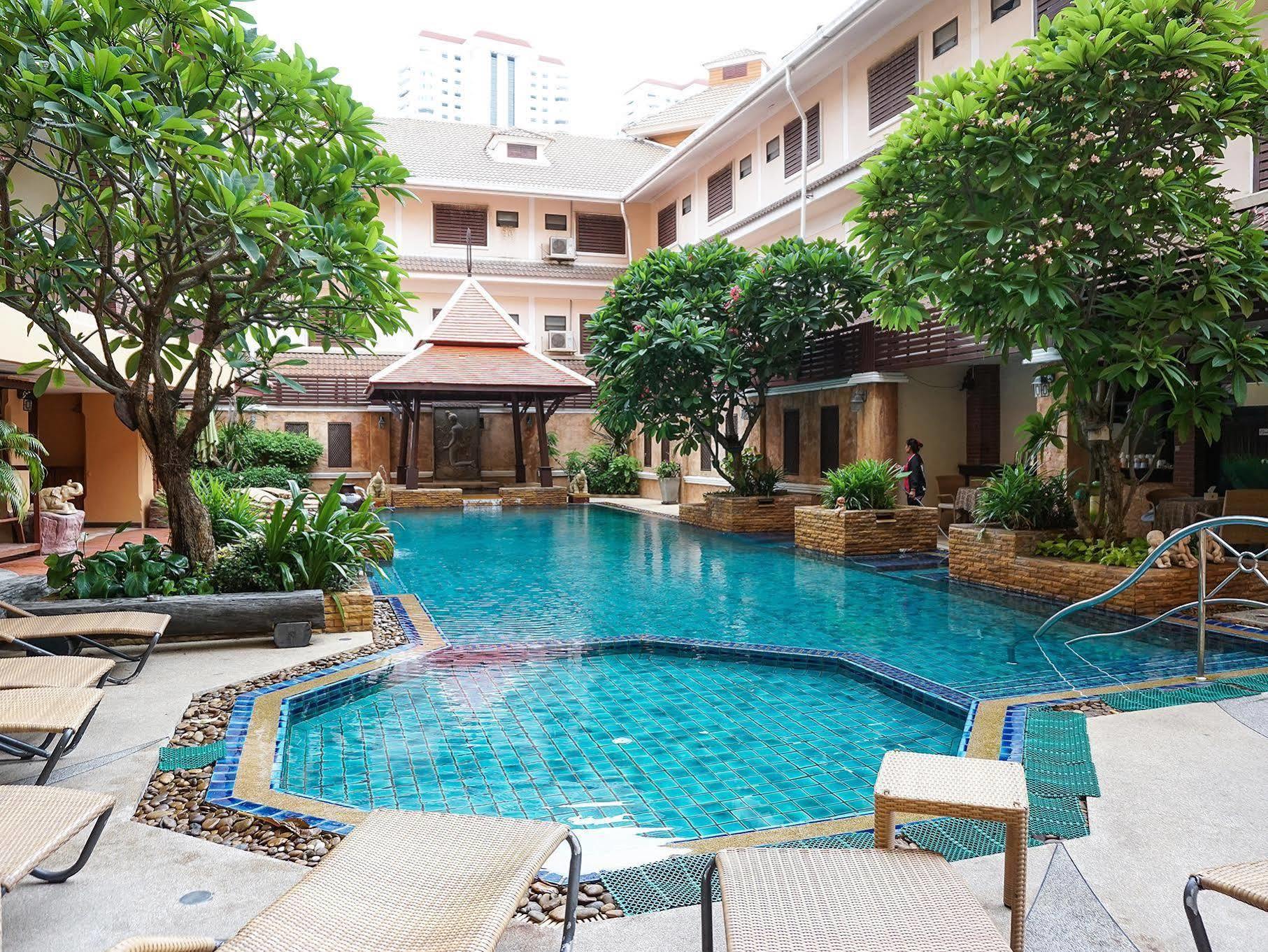 Aiyaree Place Sha Jomtien Beach