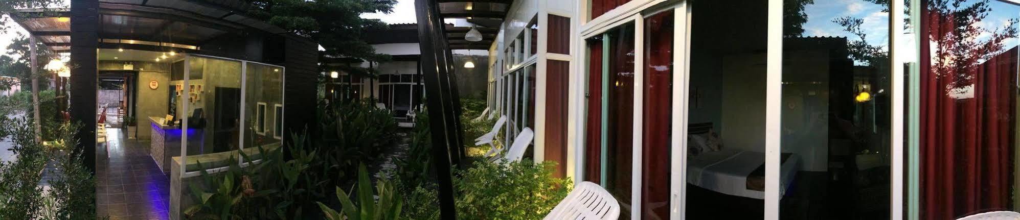 Loma Place Resort 2*