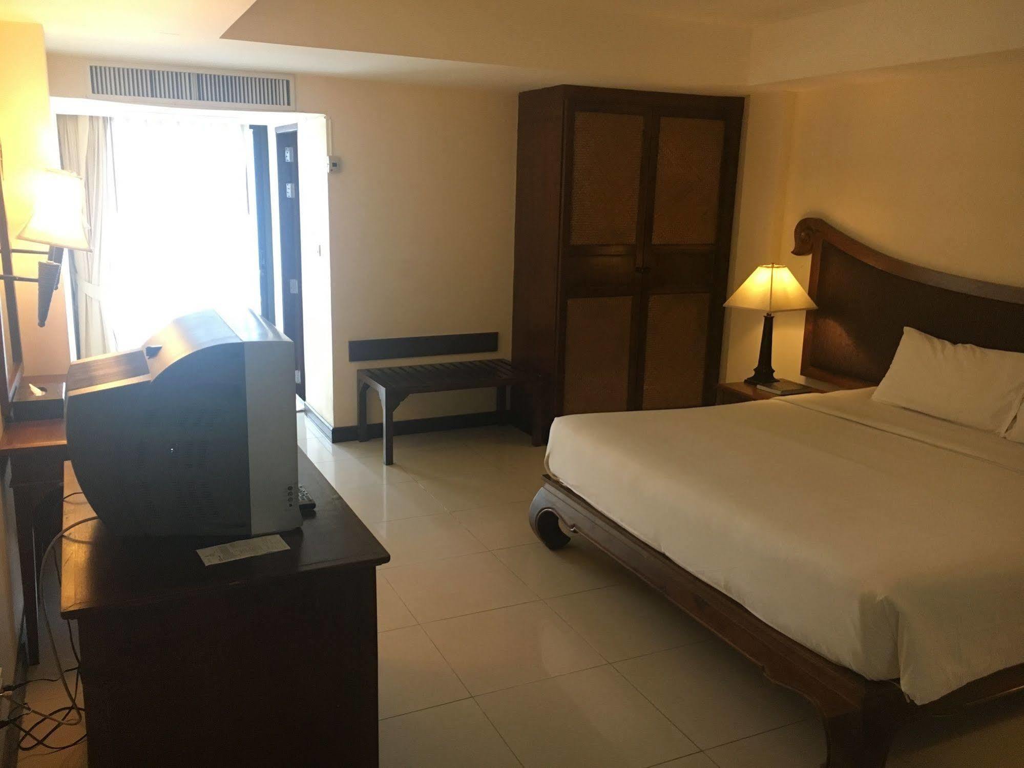 Hotel Nora Lakeview