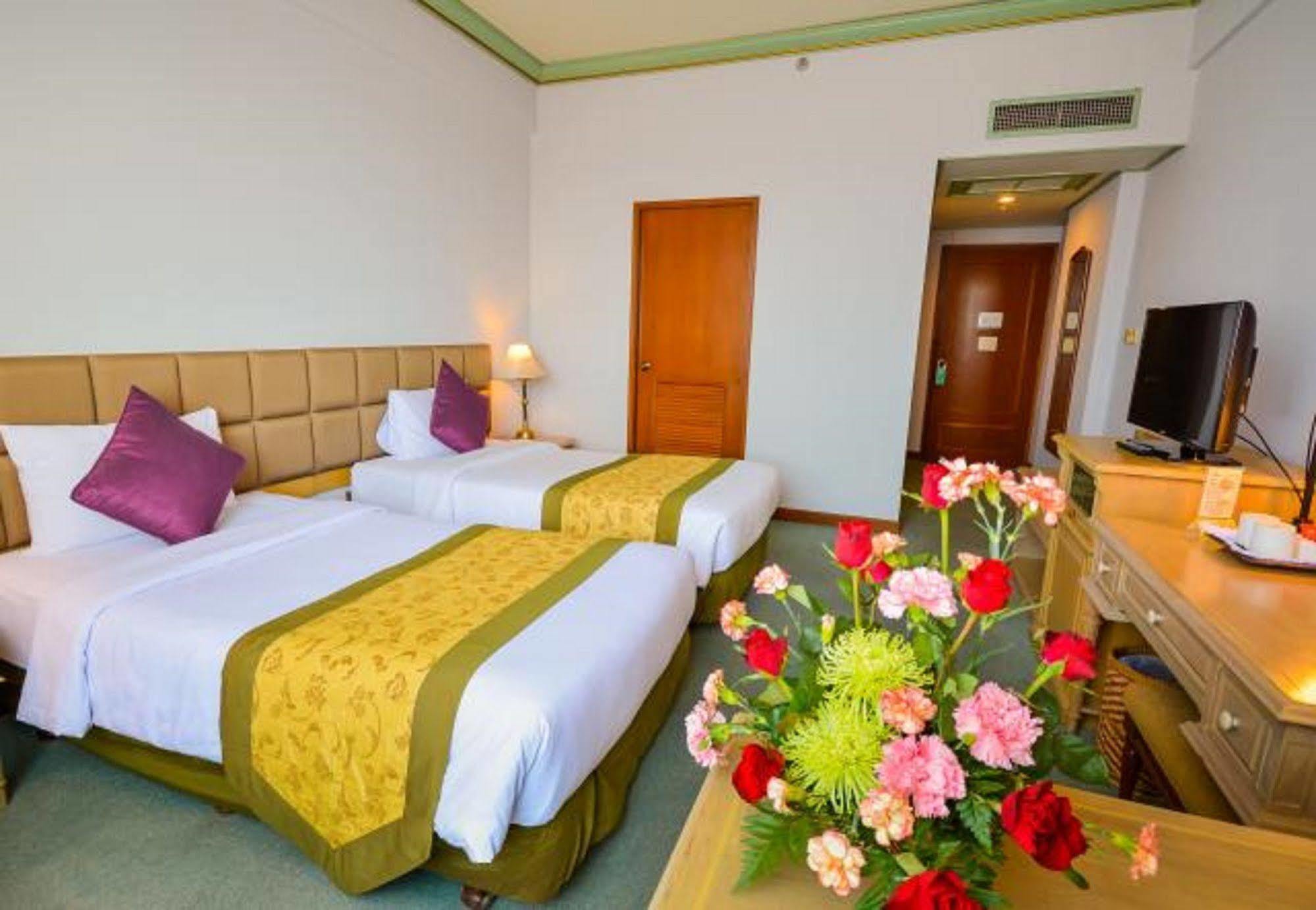 Courtyard By Marriott Town Phuket
