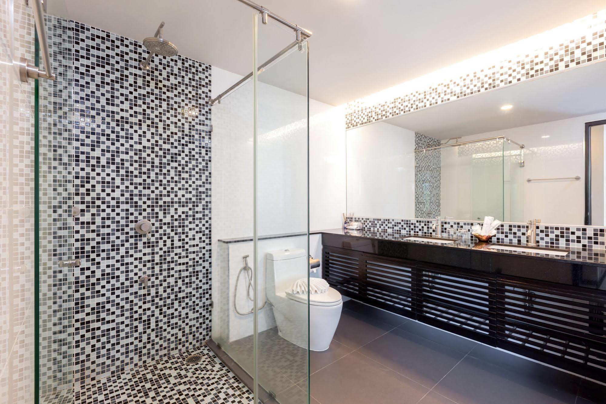 Kamala Regent Phuket Serviced Apartment Praia de Kamala