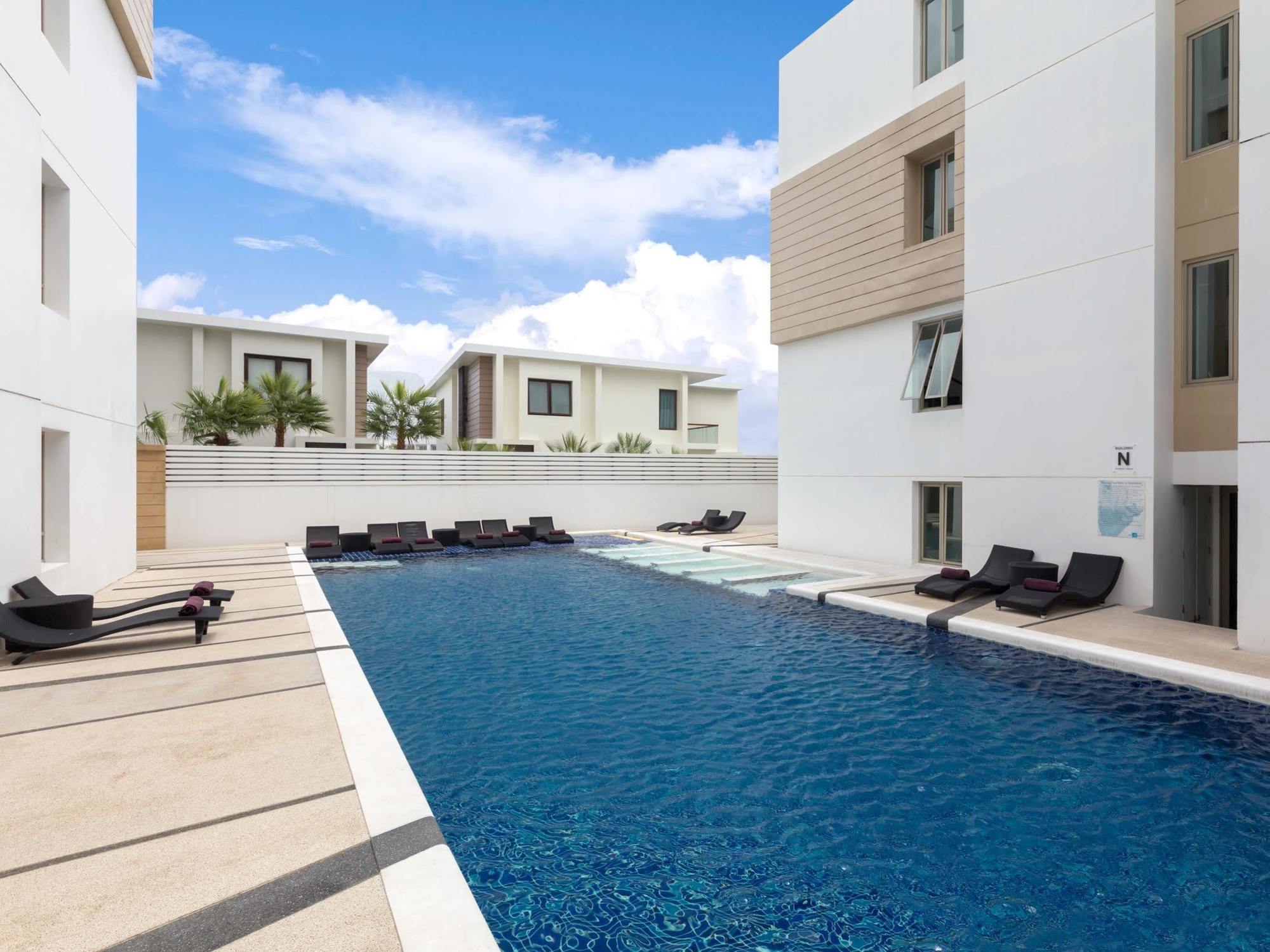 Kamala Regent Phuket Serviced Apartment Praia de Kamala
