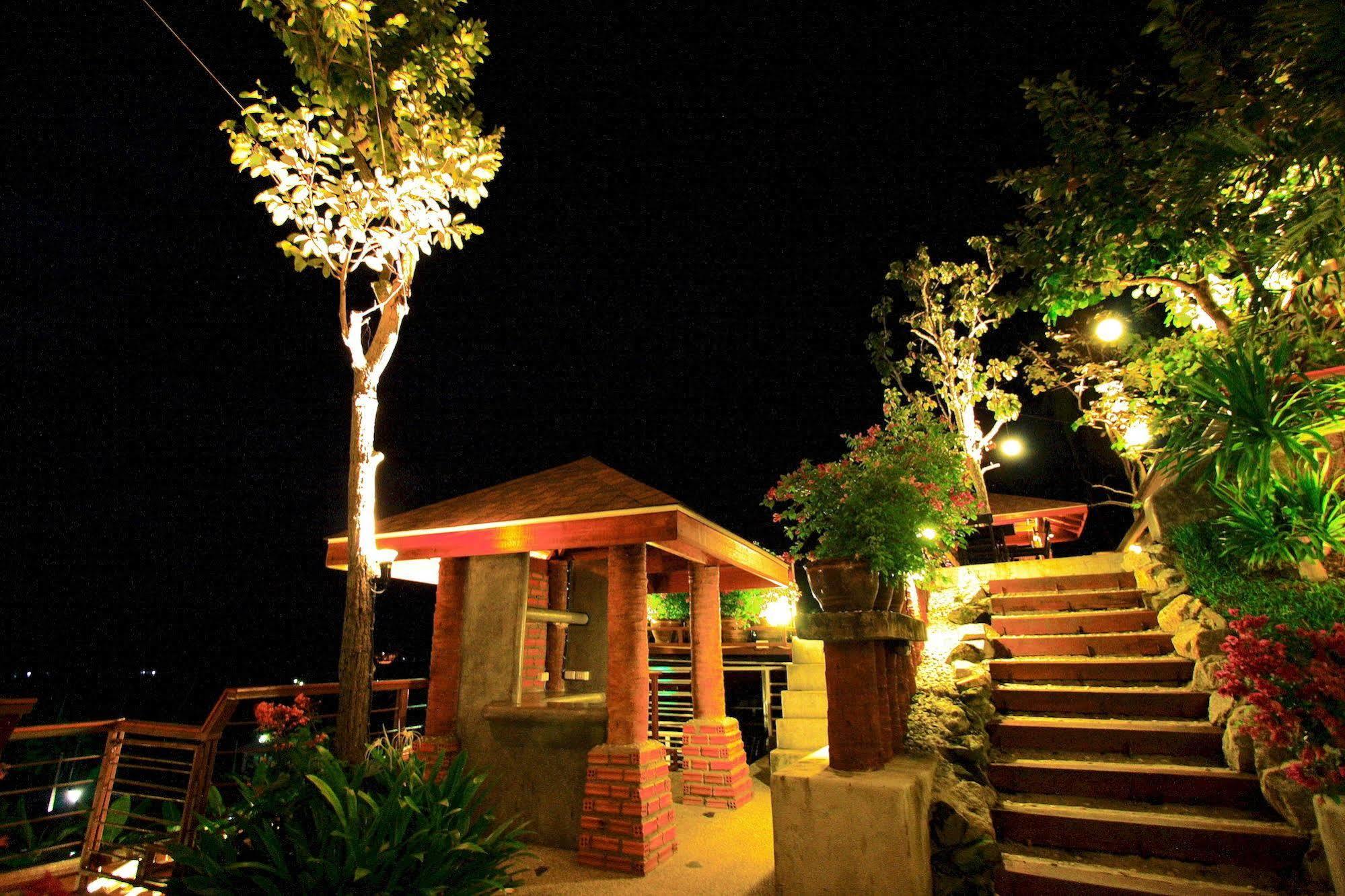 Hotel Oyo 626 The Phuket 2*