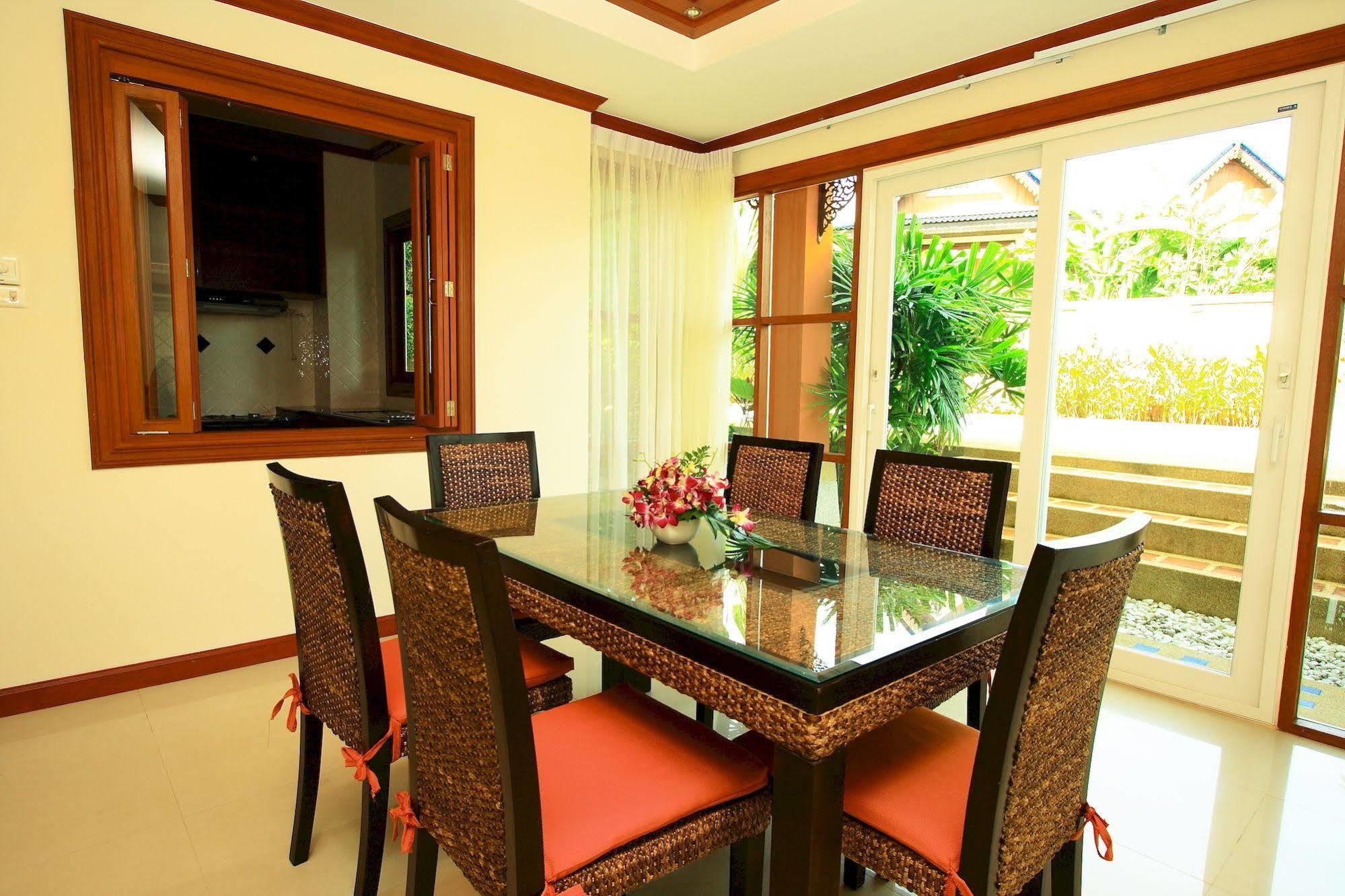 Hotel Oyo 626 The Phuket Cape Panwa