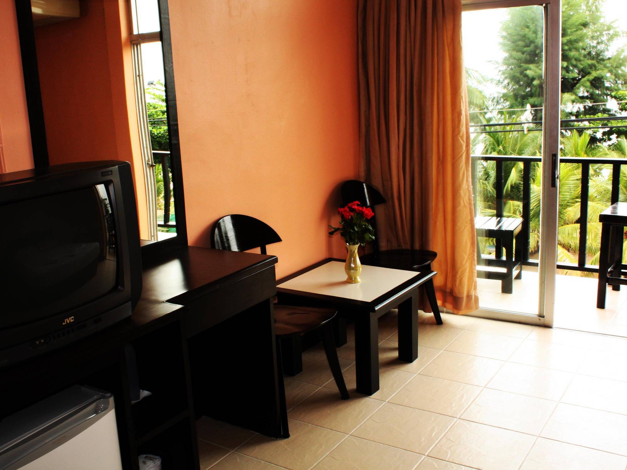 Opal House & Restaurant Inn Ban Nong Tabaek