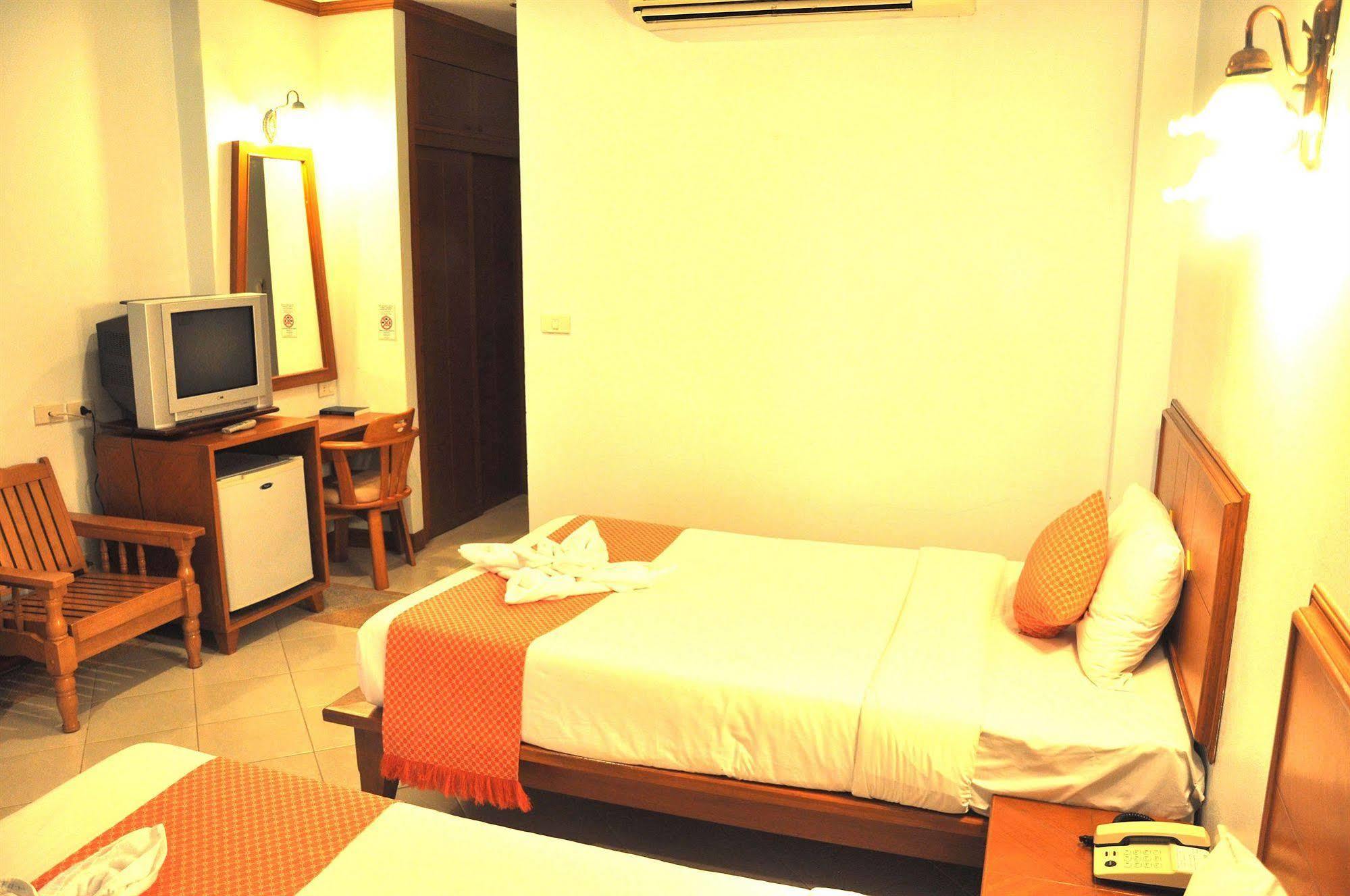 Oyo 385 Aonang President Hotel