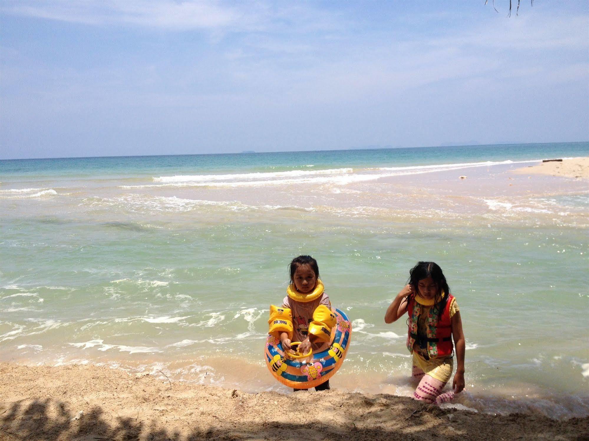 Gooddays Lanta Sha Resort 3*