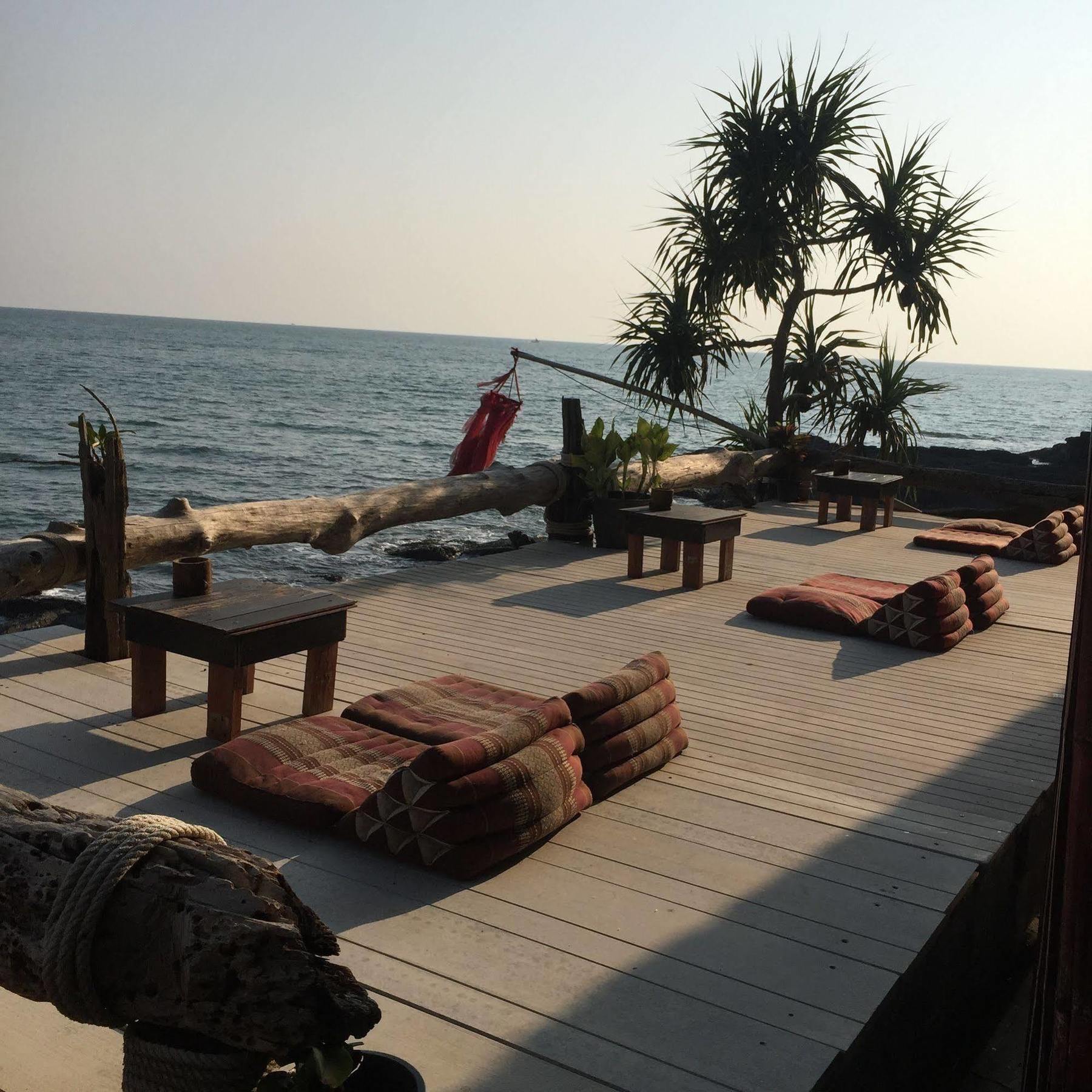 Bamboo Bay 3*