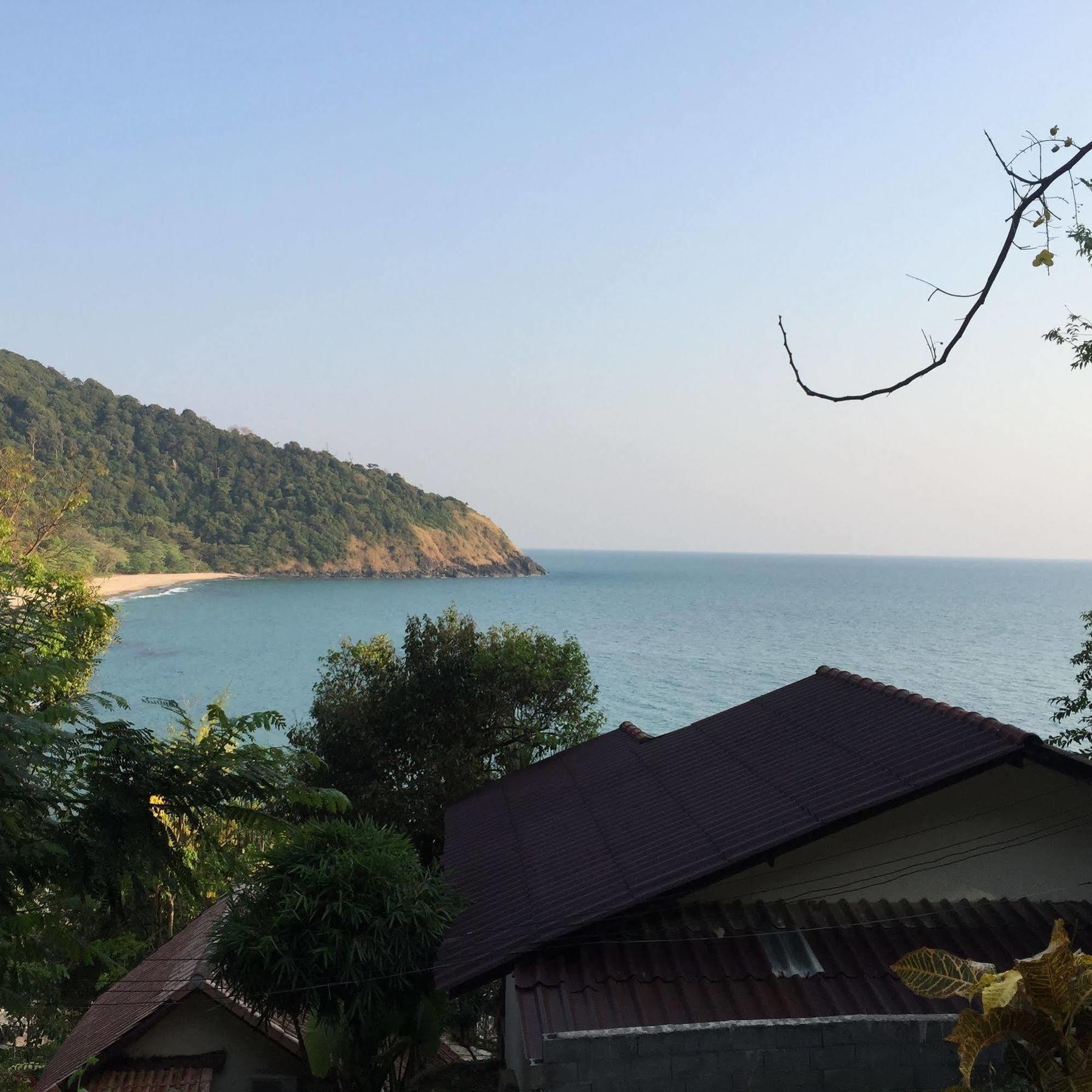 Bamboo Bay Resort 3*