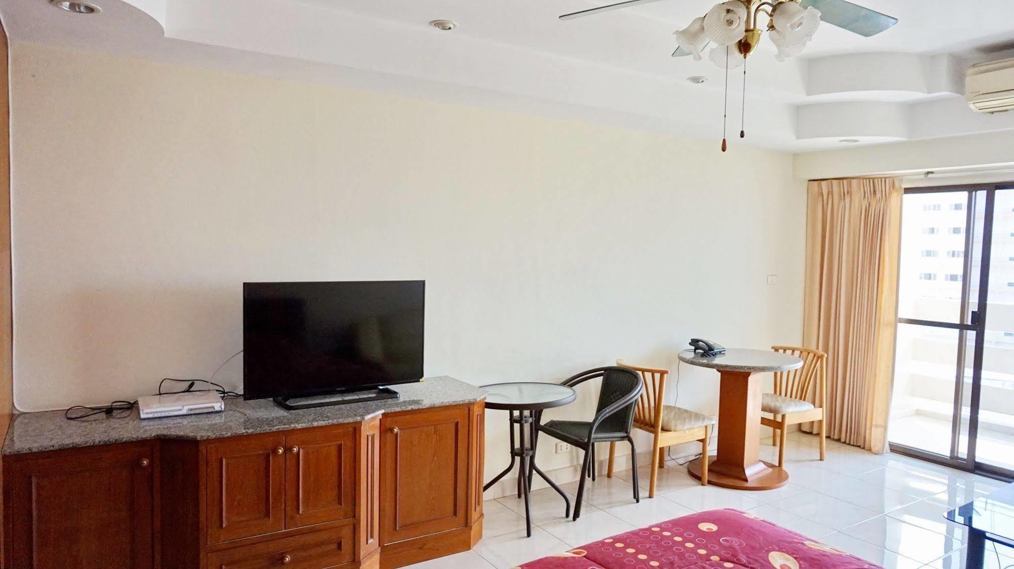 Yensabai Condotel Pattaya