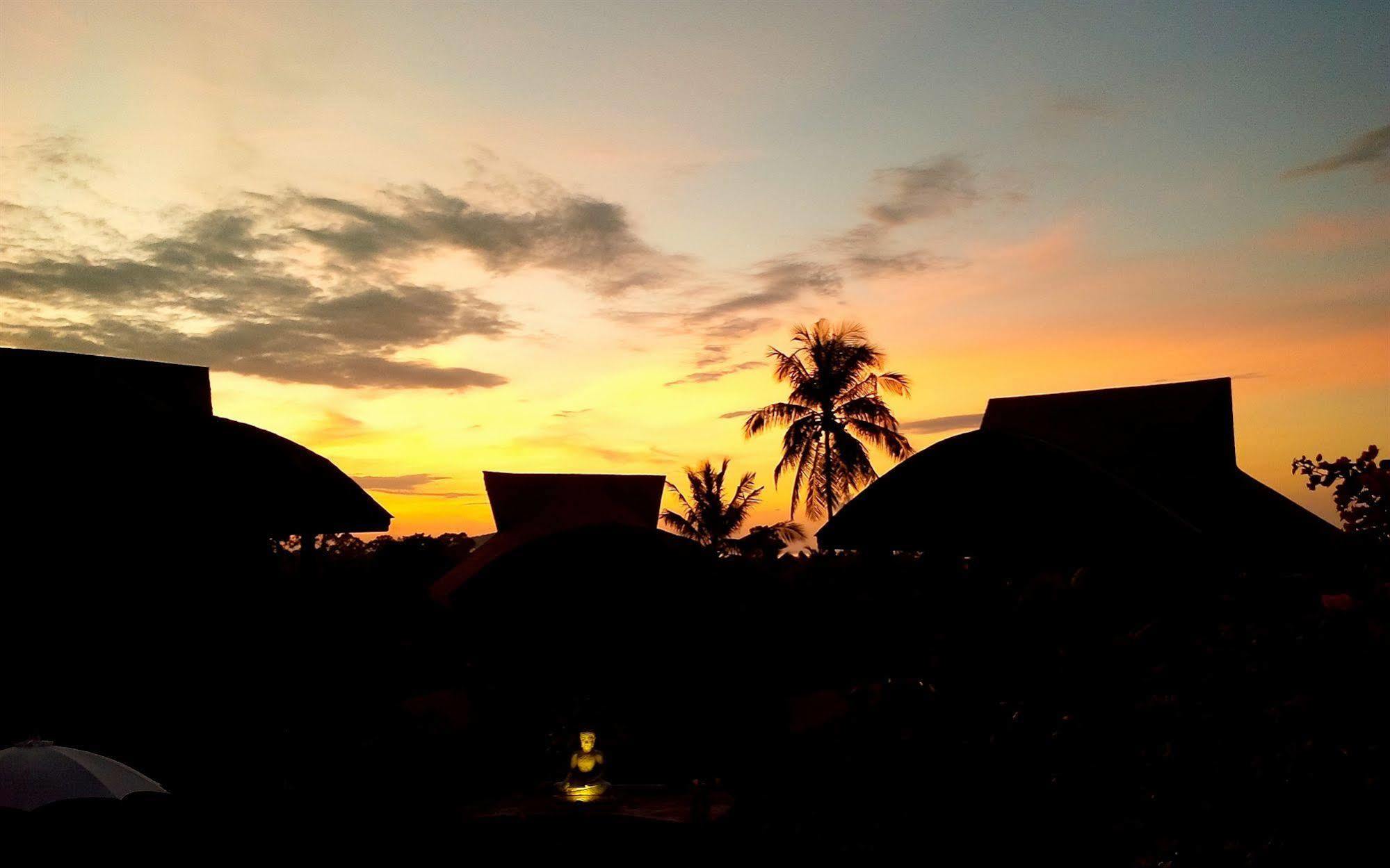 Hotel Wazzah Koh Samui