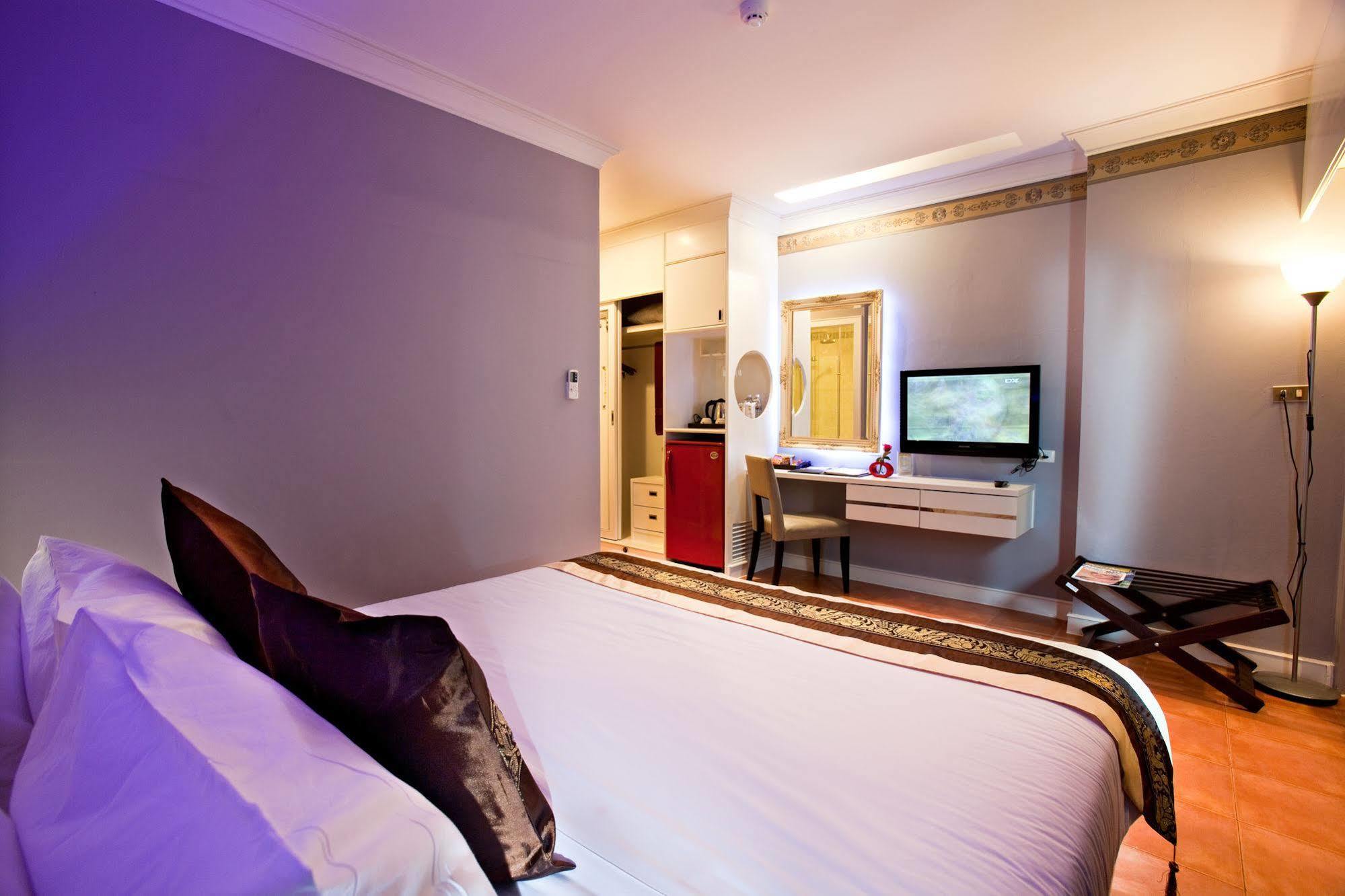 Hotel C & N Patong, Phuket 3*