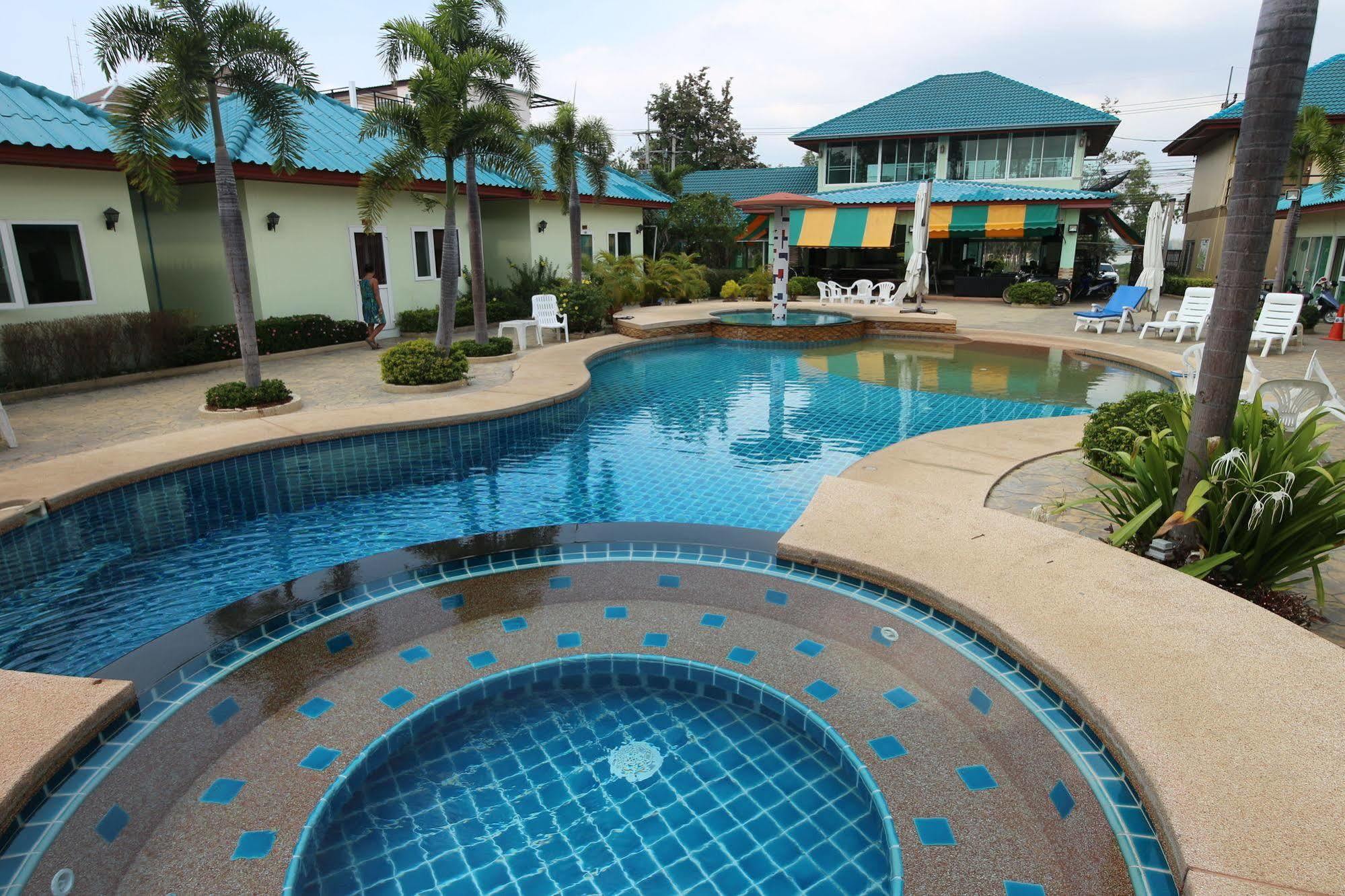 Resort Ponderosa Pattaya