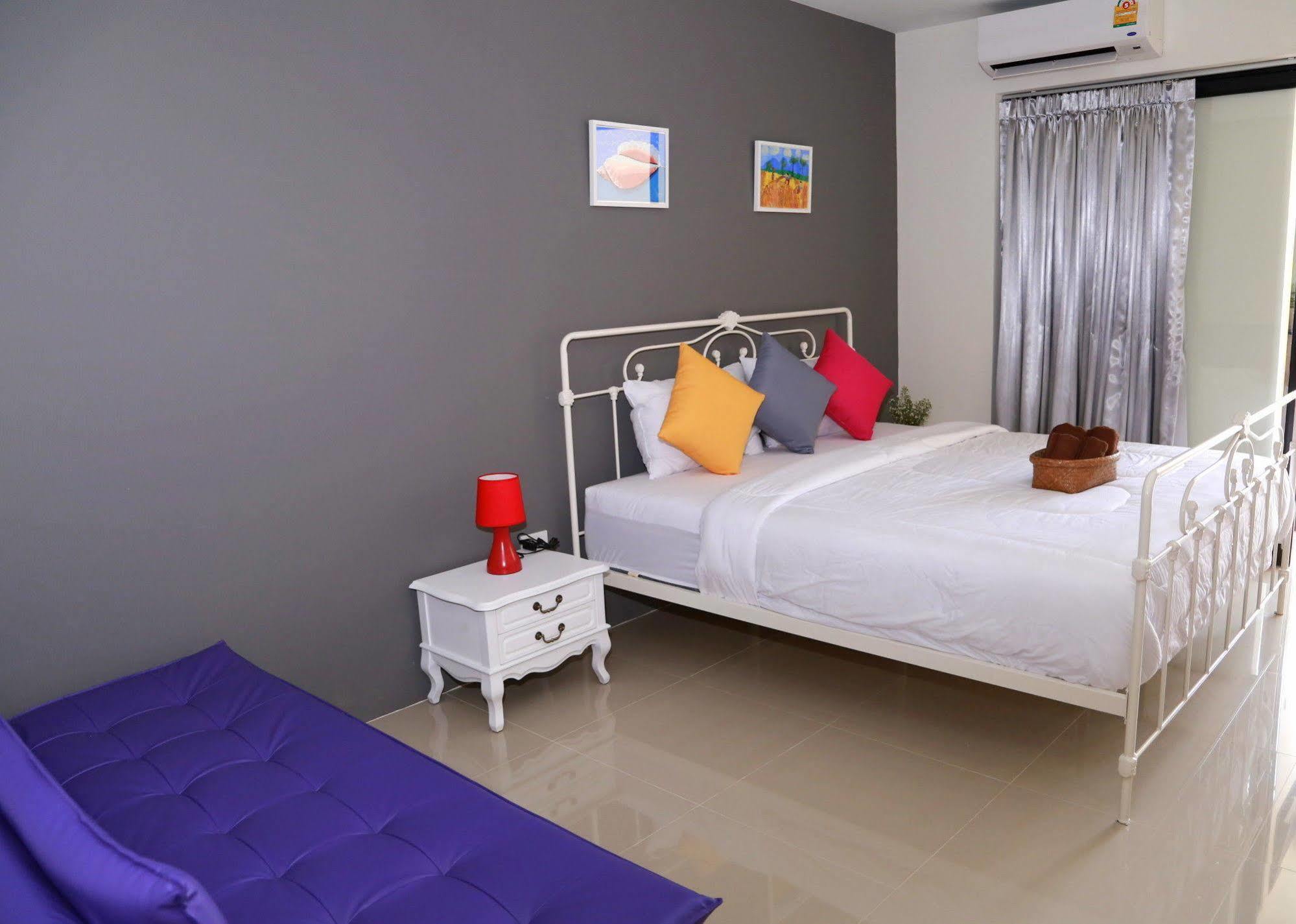 Khunpa Boutique 2*