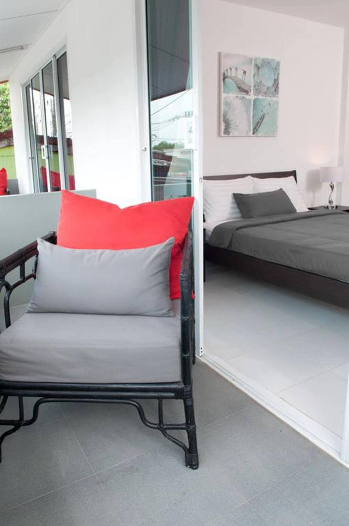 Hotel Surin Beach Rooms