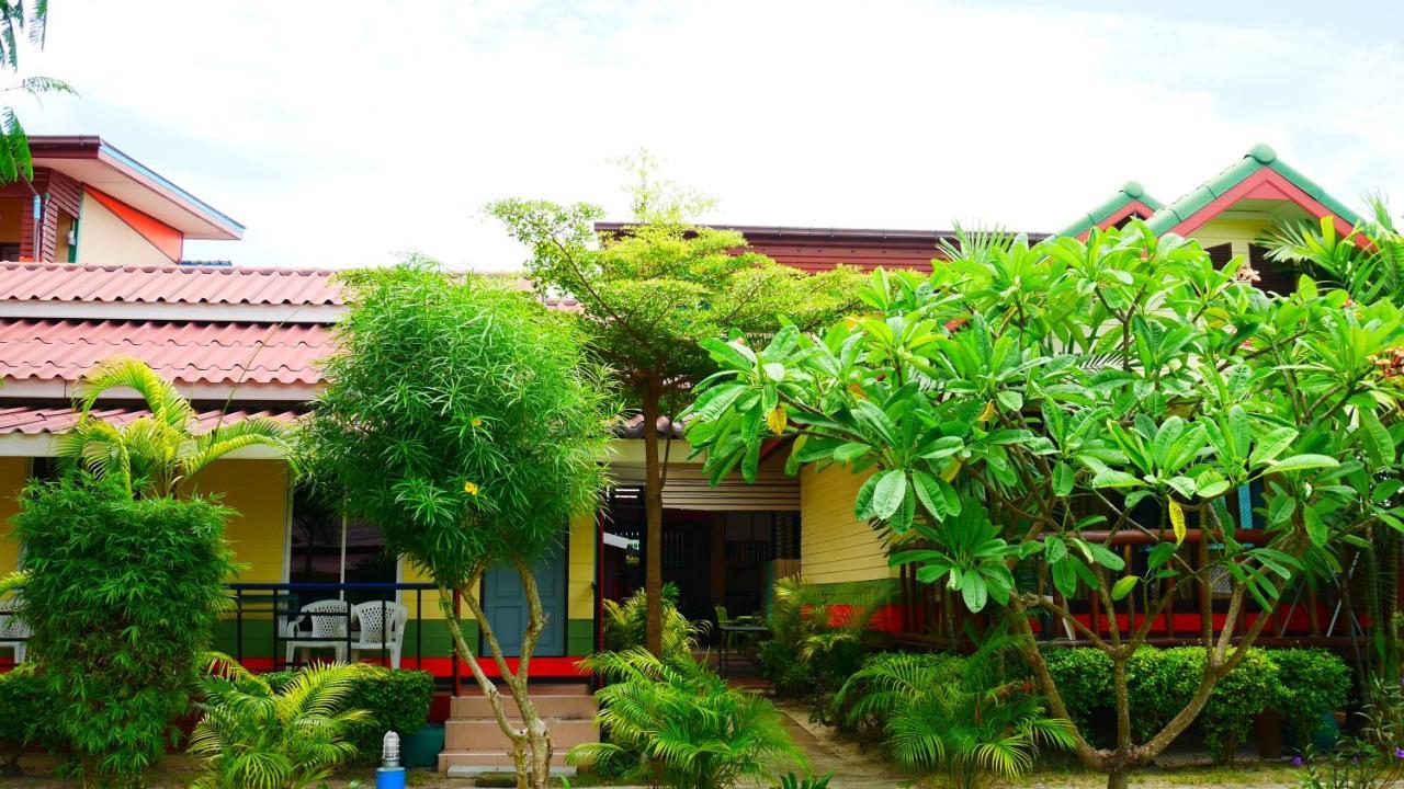 Hotel Chongkhao Resort- Island Phi Phi Don