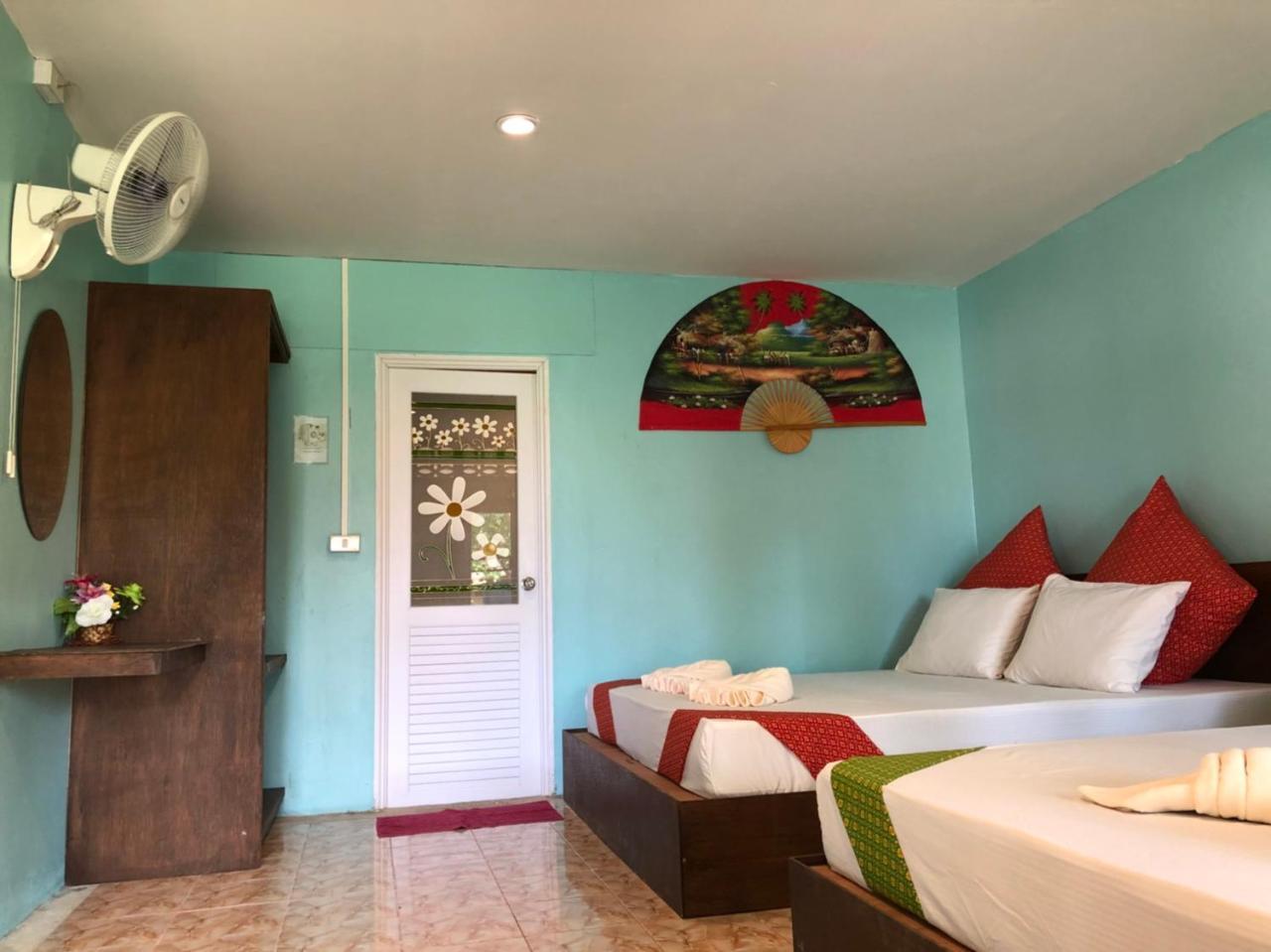 Kaimuk Thong Resort Koh Ngai