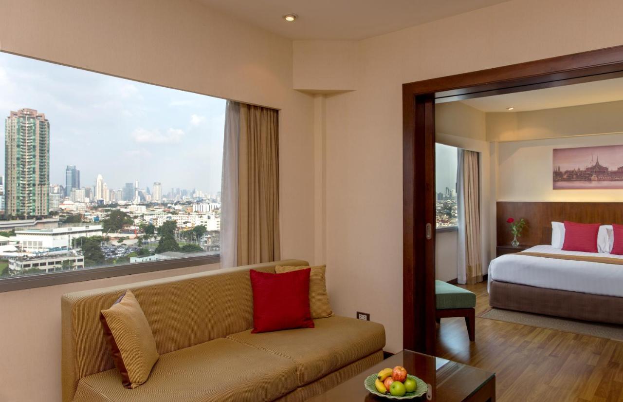 Ramada Plaza By Wyndham Menam Riverside Hotel Bangkok