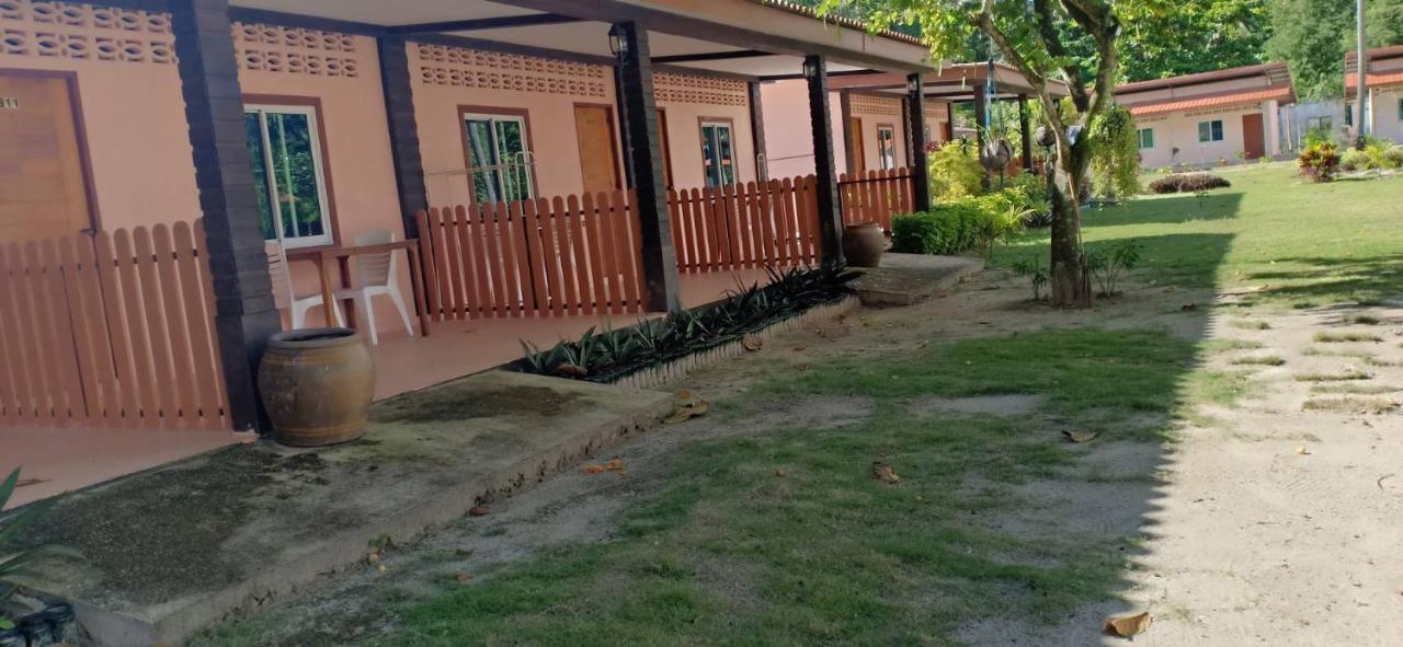 Kaimuk Thong 3* Koh Ngai