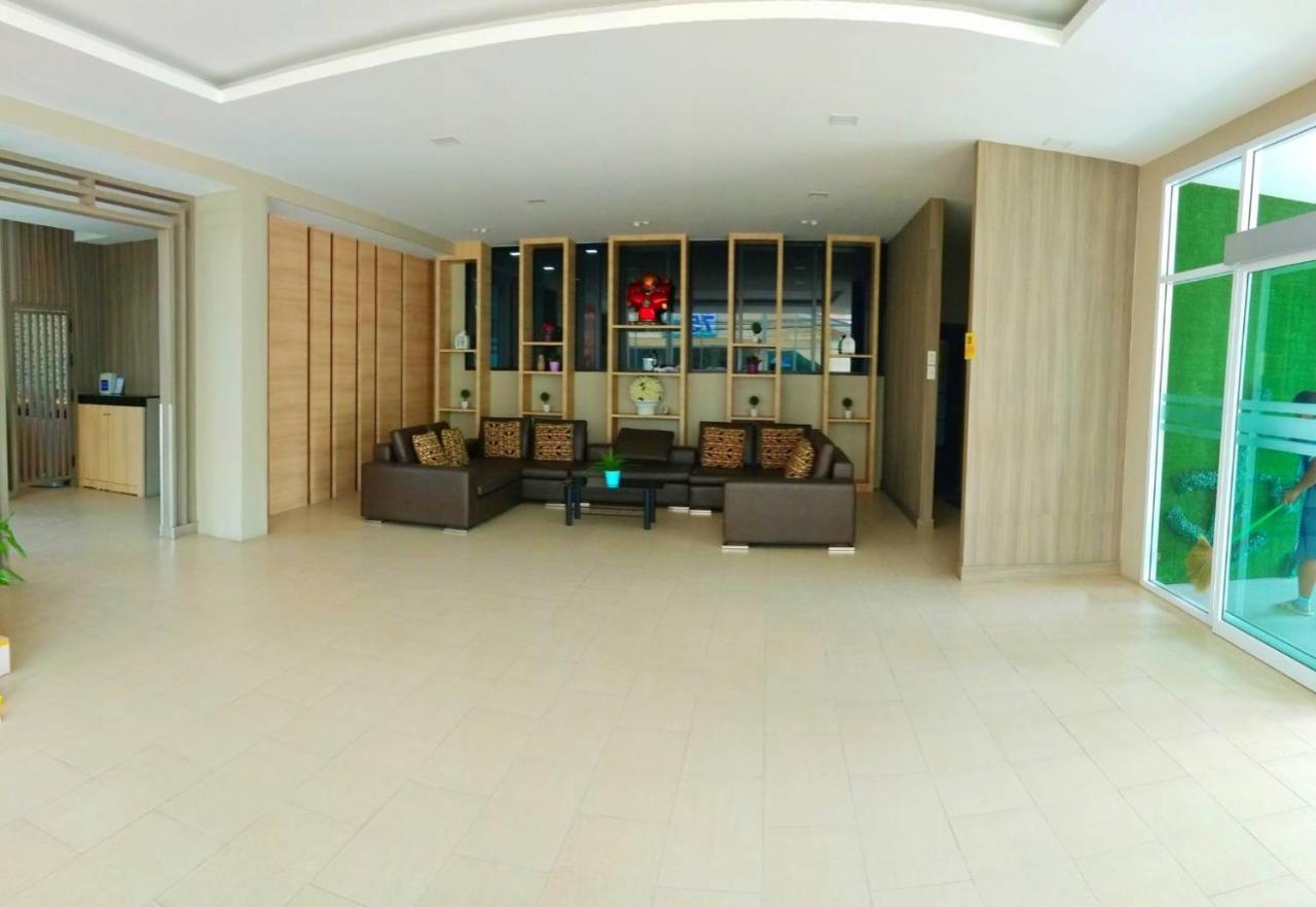 Embryo Hotel