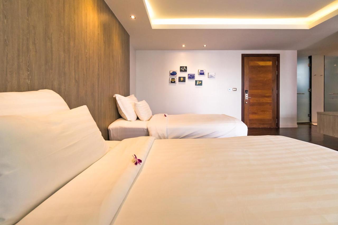 Resort The Nchantra Pool Phuket Koh Sirey