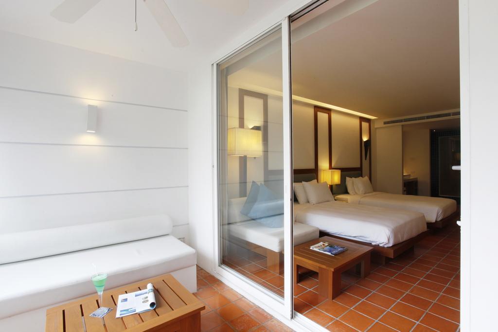 Hotel The Sea Patong Phuket