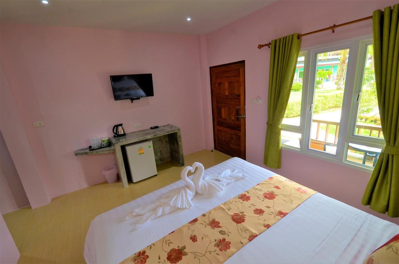 Tum Mai Kaew Lanta Resort Resort
