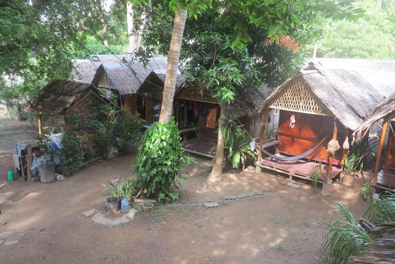 Guest house Easy Huts